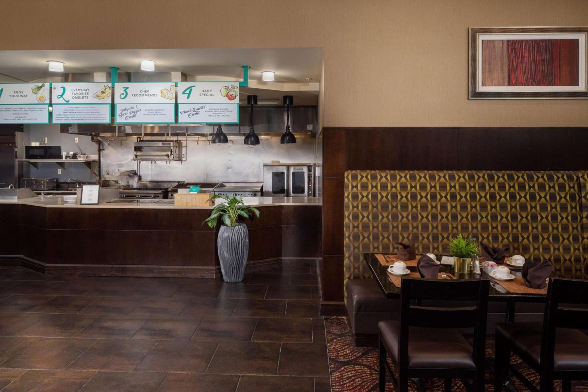 Embassy Suites Saint Louis - Downtown photo 42
