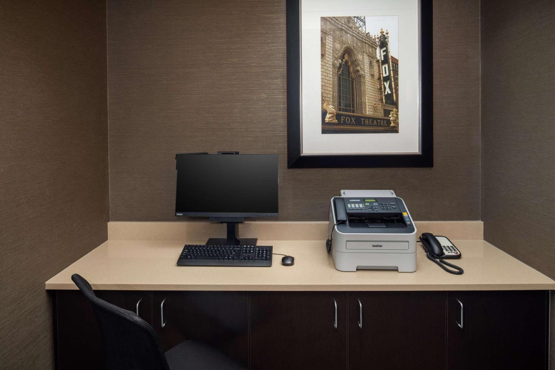 Embassy Suites Saint Louis - Downtown photo 43