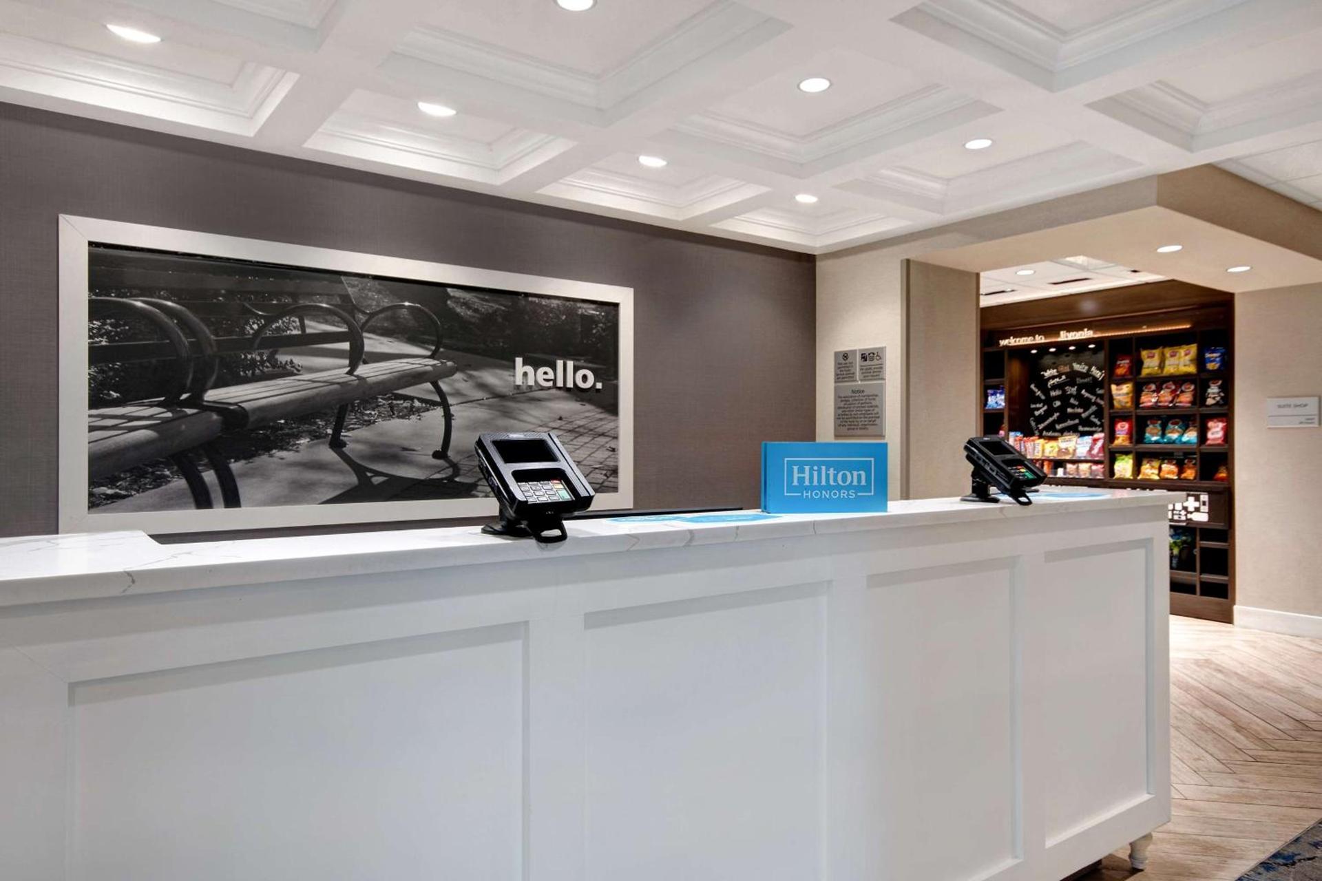 Hampton Inn Livonia Detroit photo 4