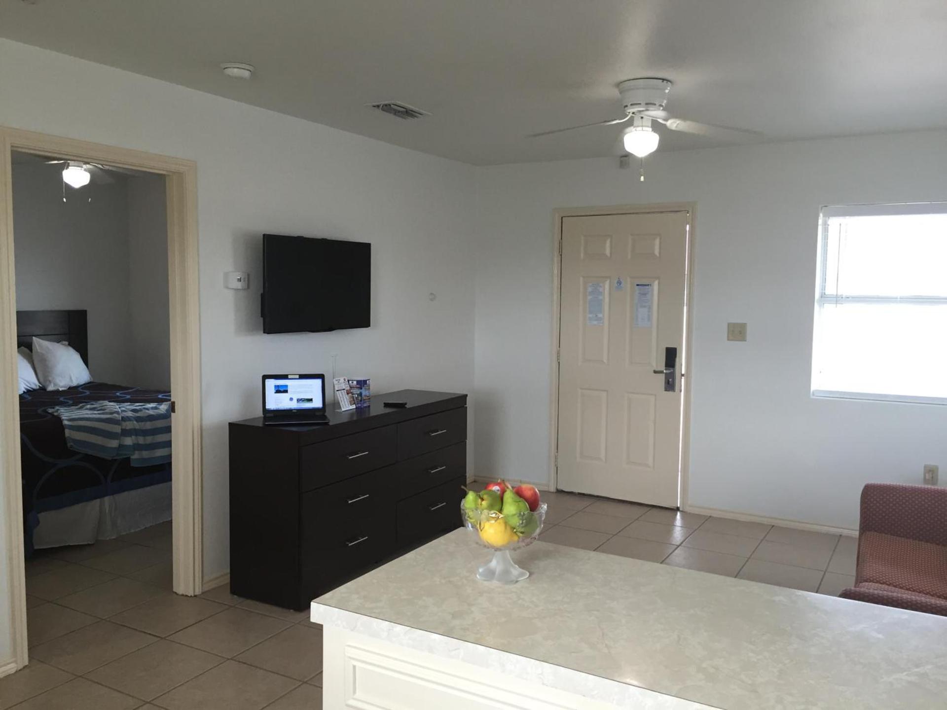 Port Isla Inn photo 23