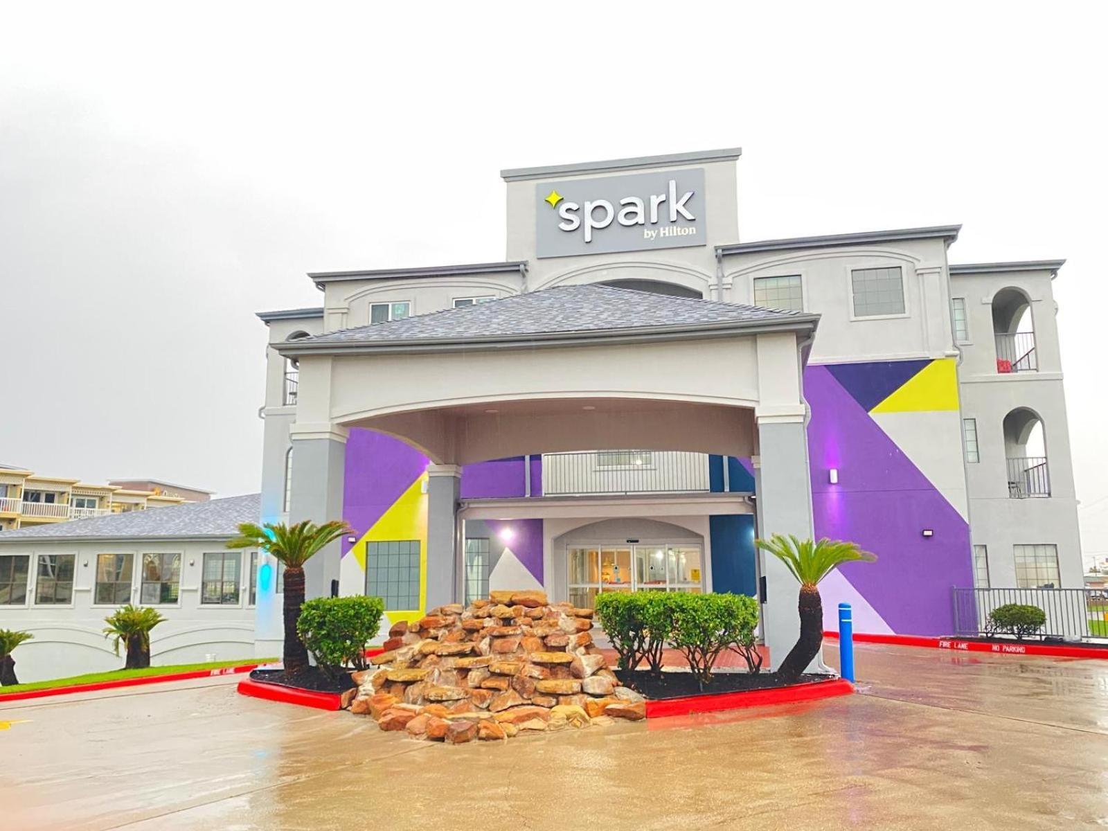 Spark By Hilton Galveston photo 1