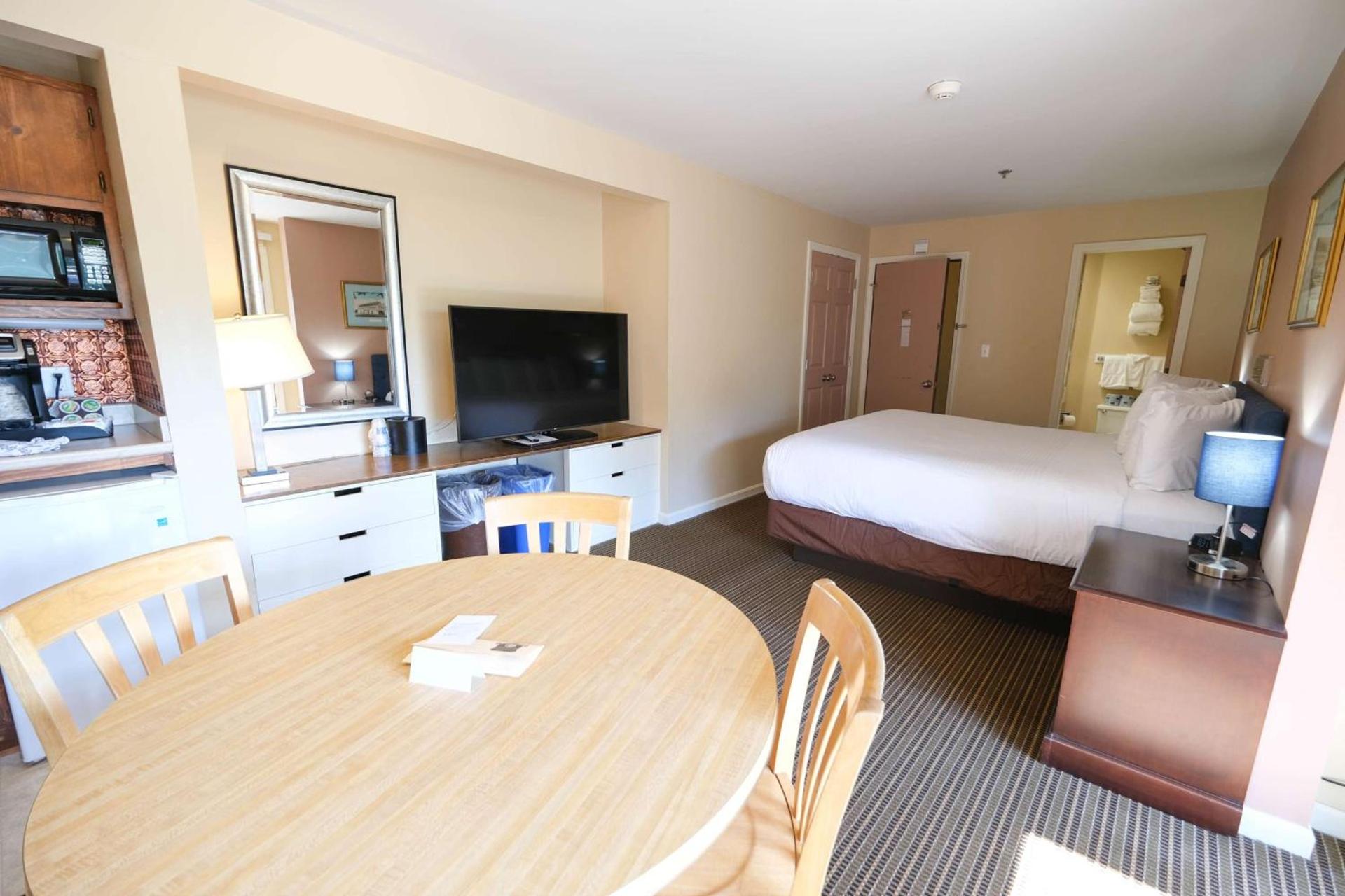 Aspinquid Resort photo 34