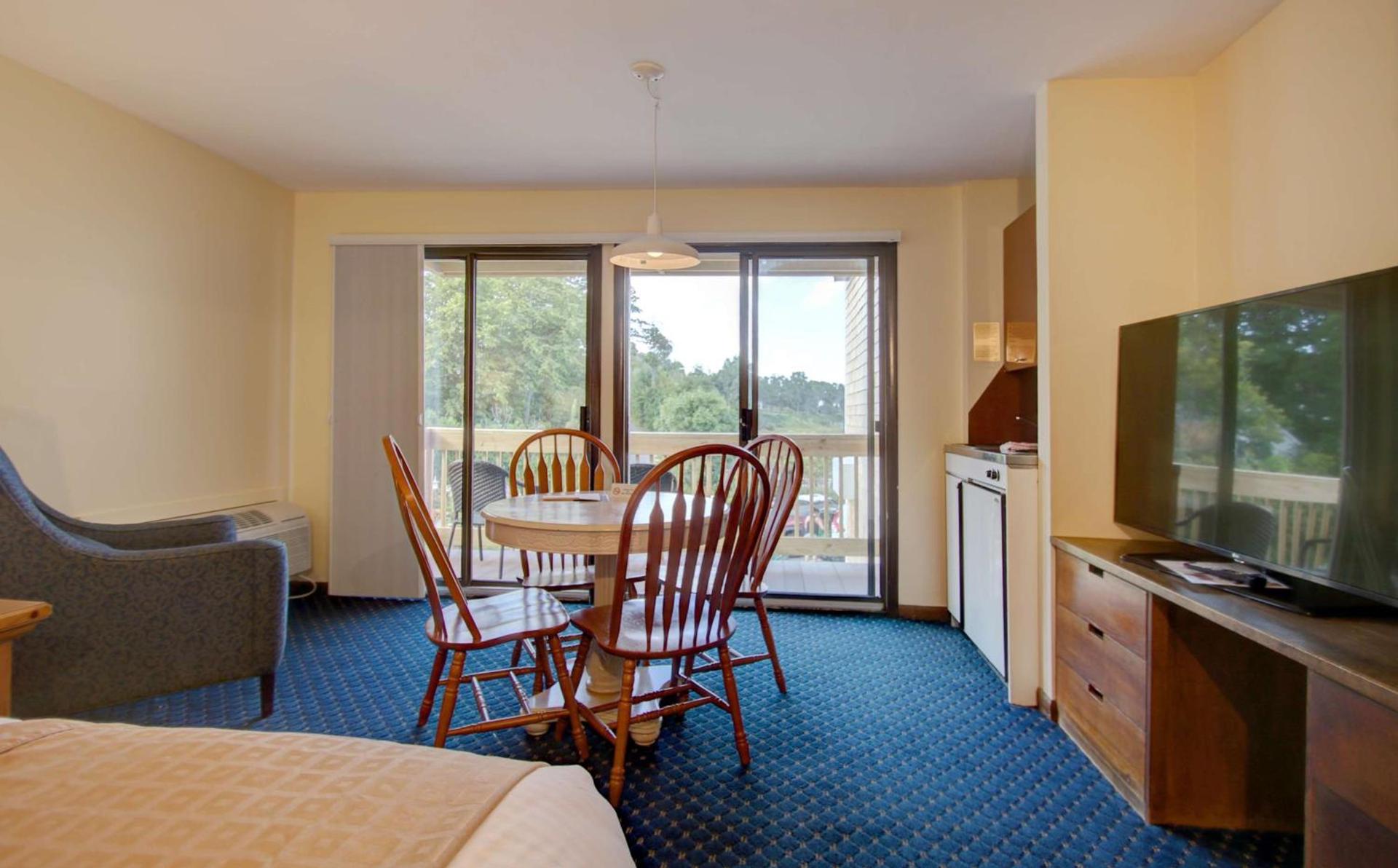 Aspinquid Resort photo 54