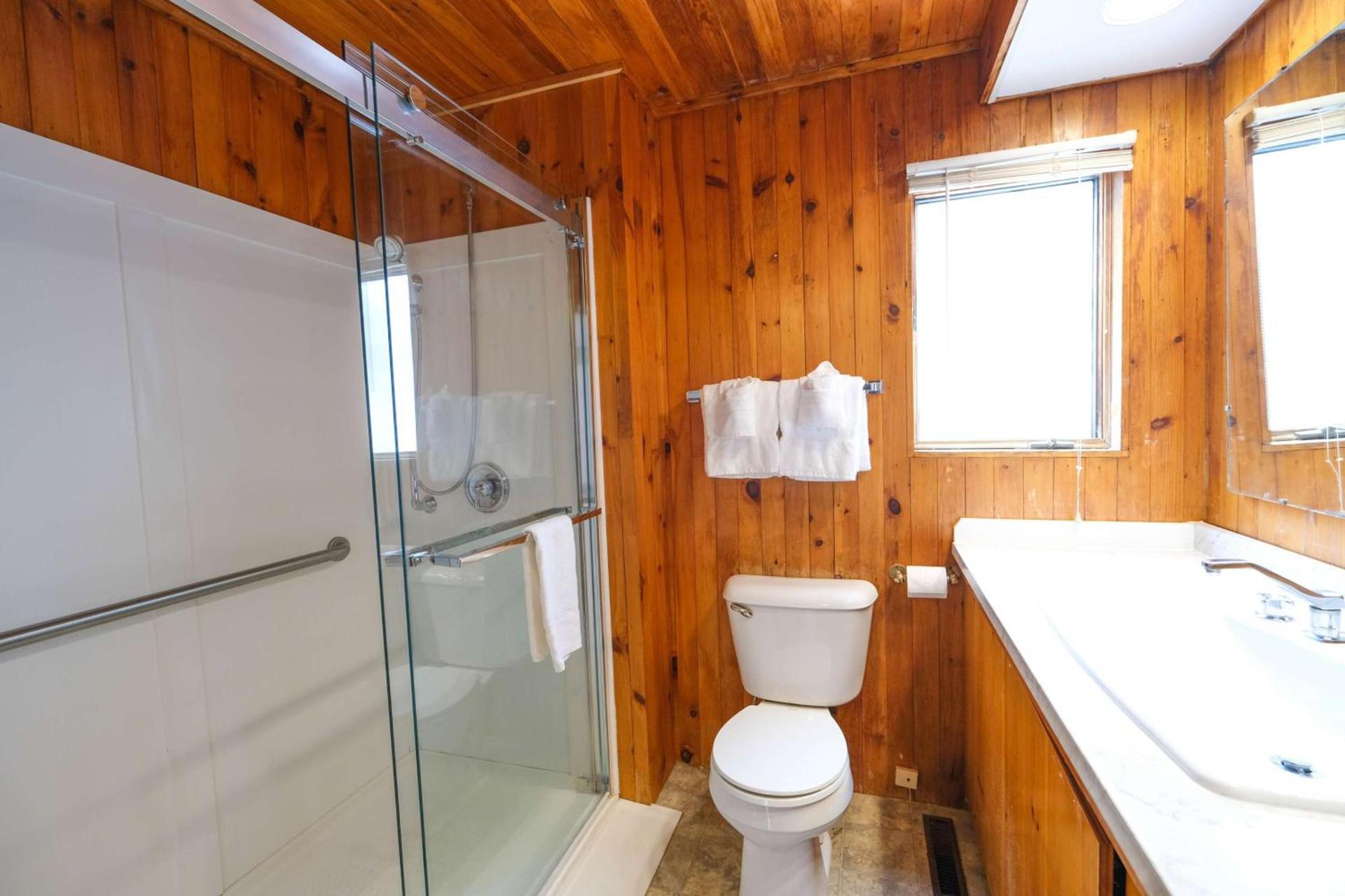 Aspinquid Resort photo 60