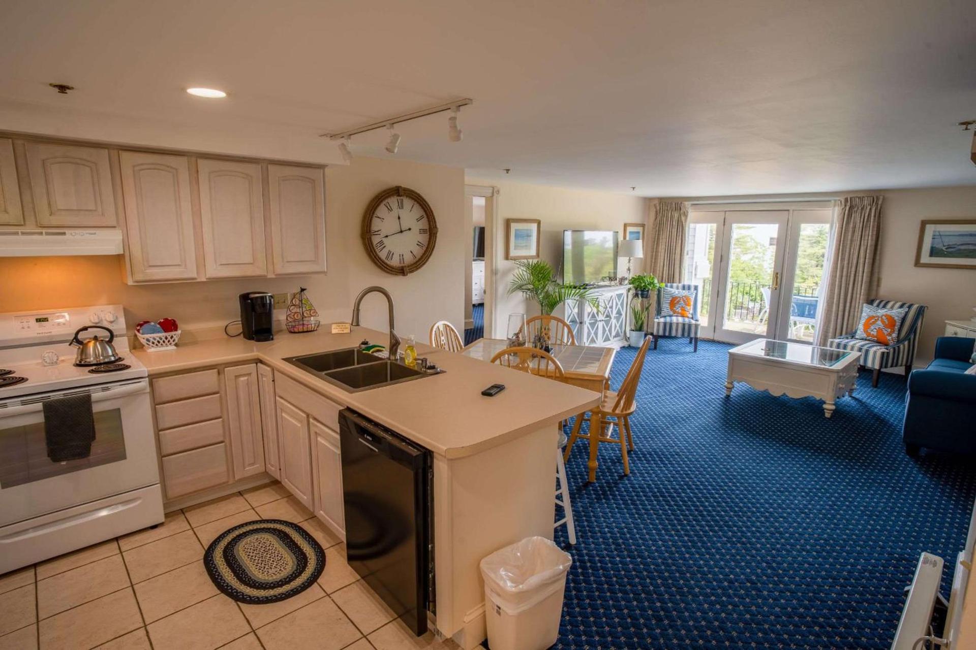 Bluenose Inn - Bar Harbor Collection photo 9