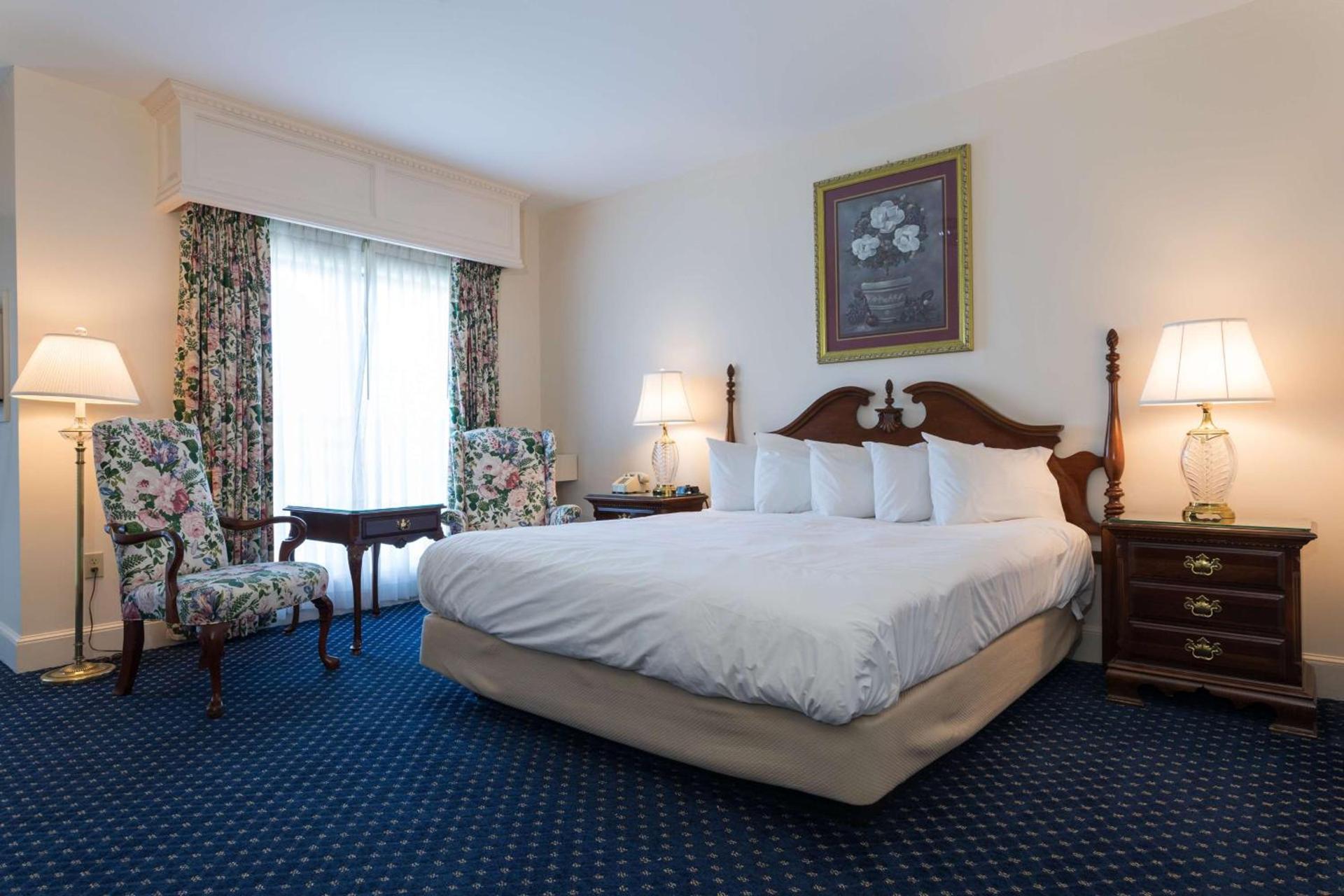 Bluenose Inn - Bar Harbor Collection photo 15