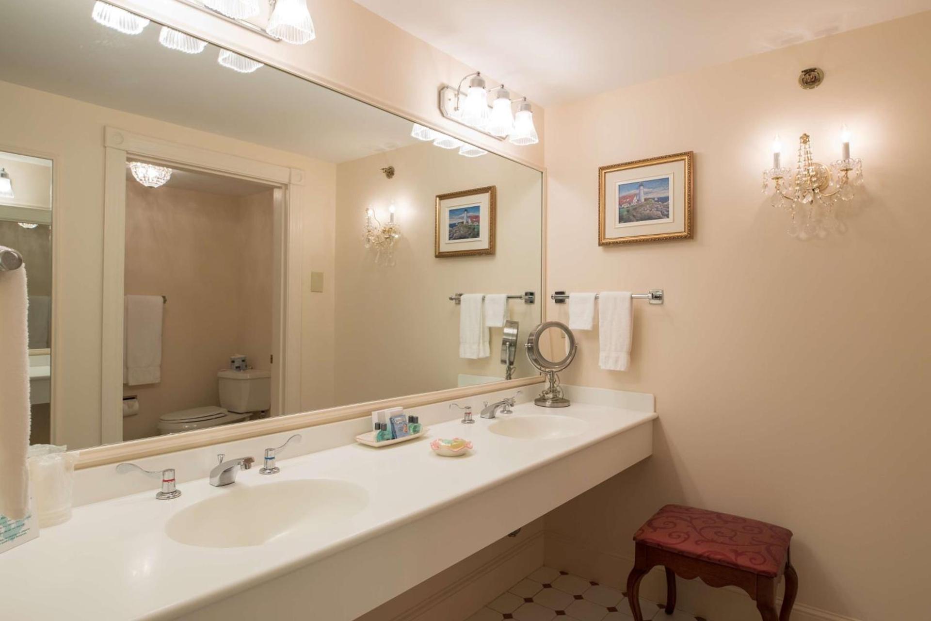 Bluenose Inn - Bar Harbor Collection photo 36