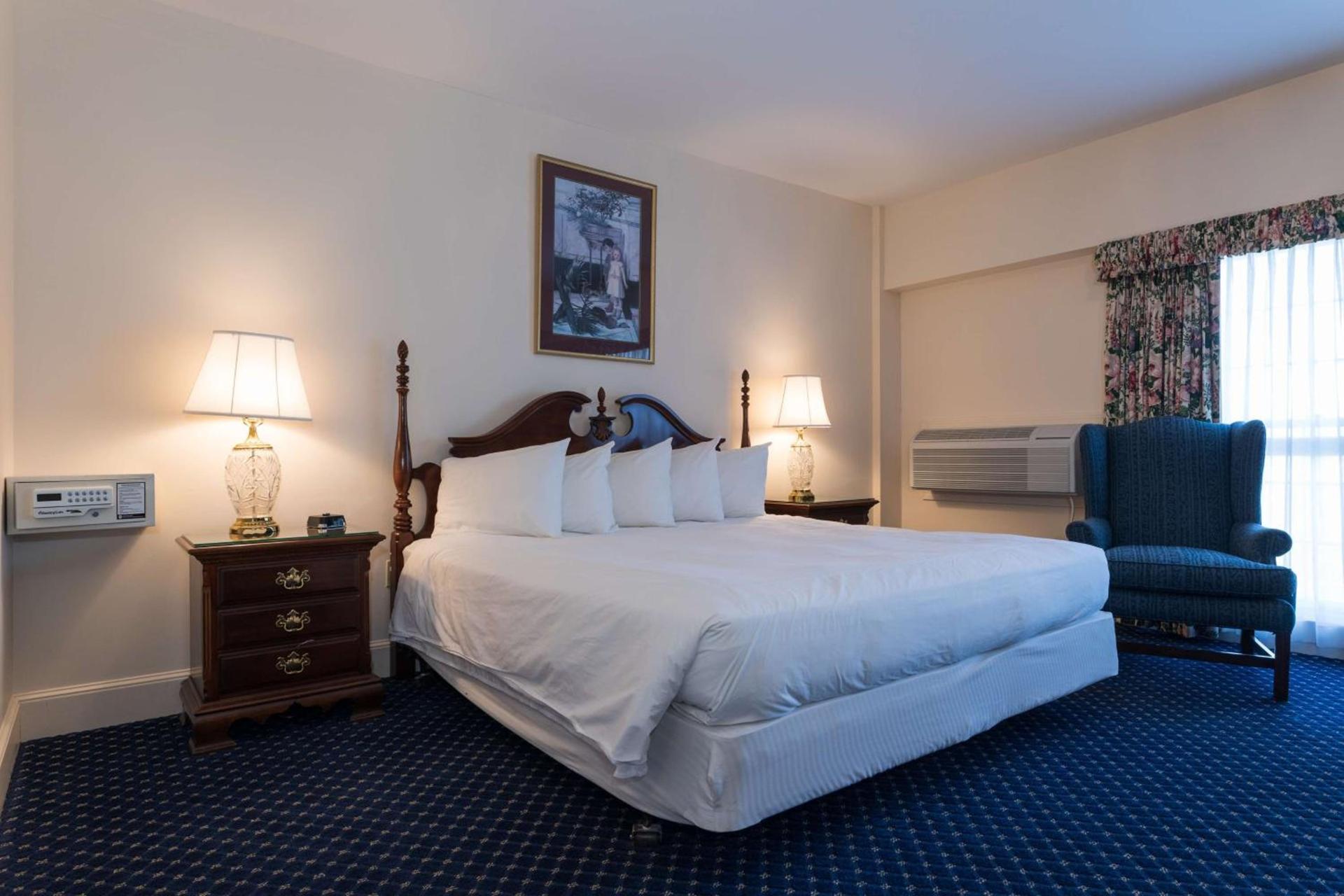 Bluenose Inn - Bar Harbor Collection photo 40