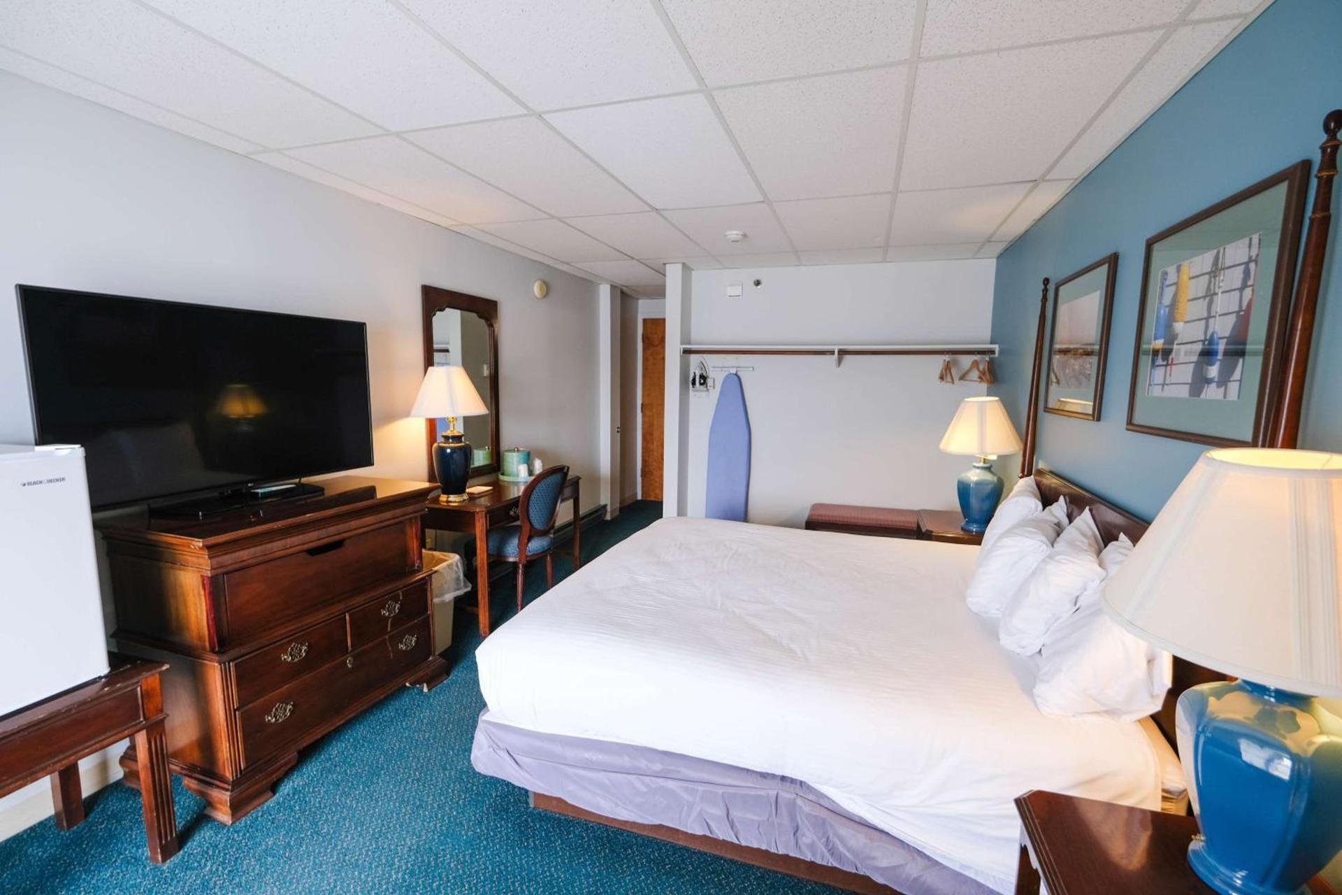 Boothbay Harbor Inn photo 14