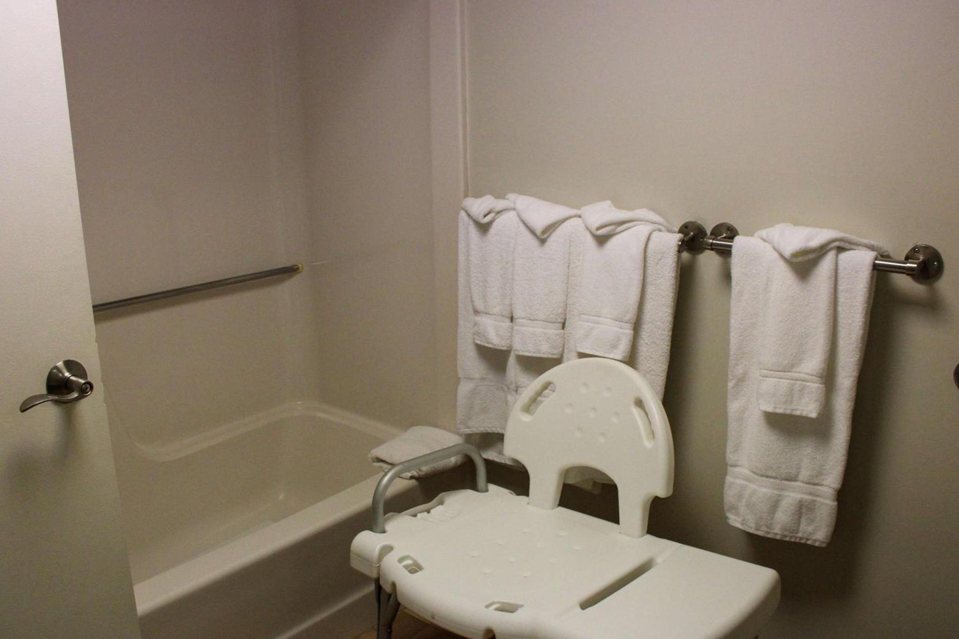 Fireside Inn & Suites Gilford photo 27