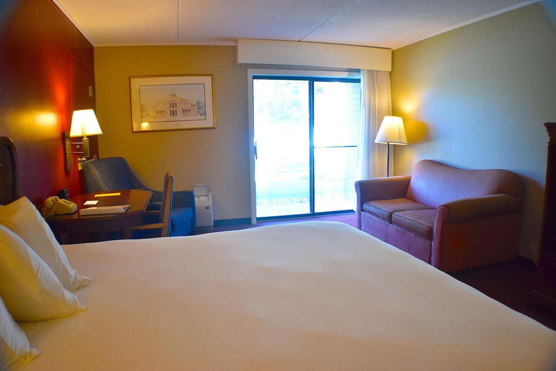 Fireside Inn & Suites Gilford photo 33