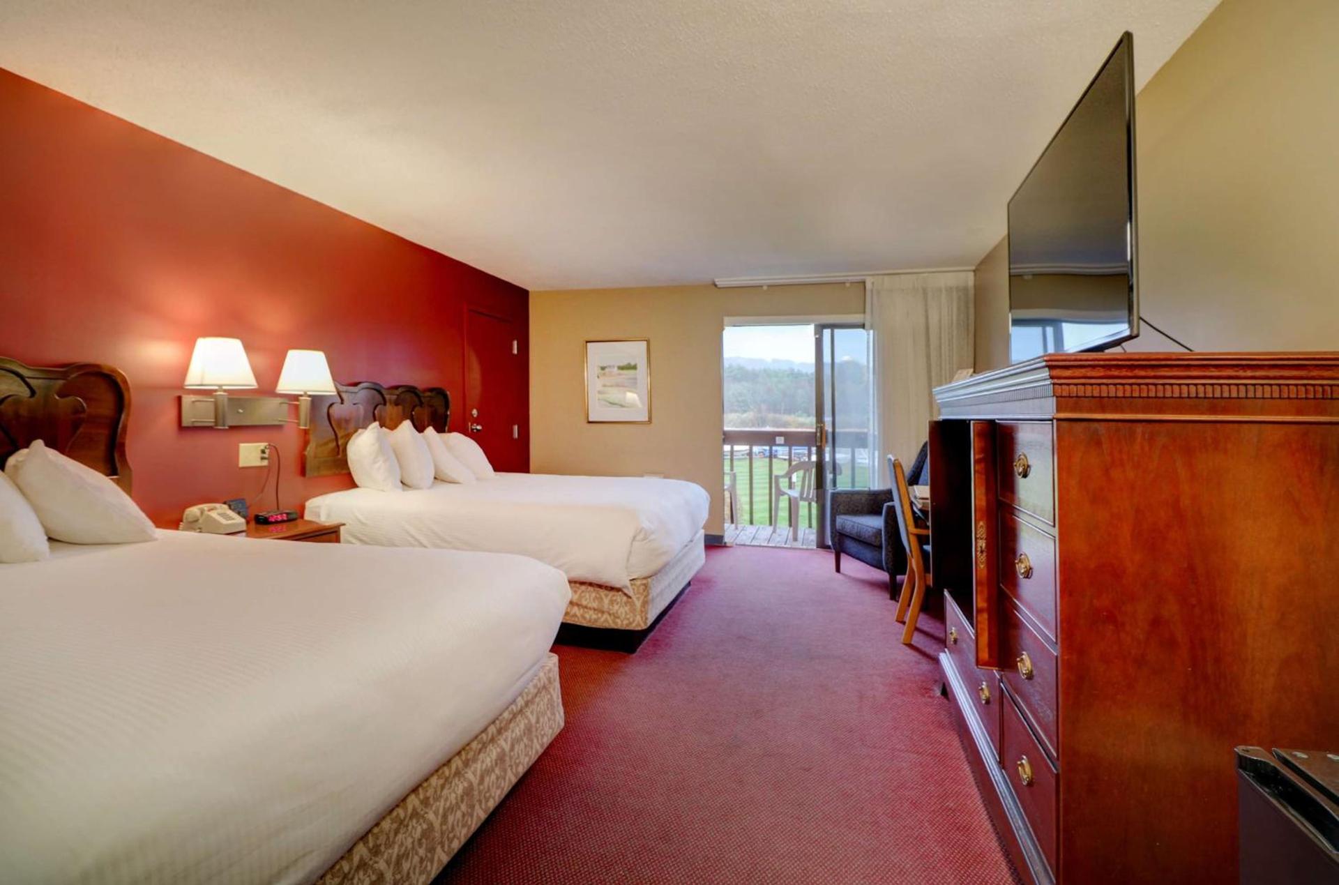 Fireside Inn & Suites Gilford photo 41
