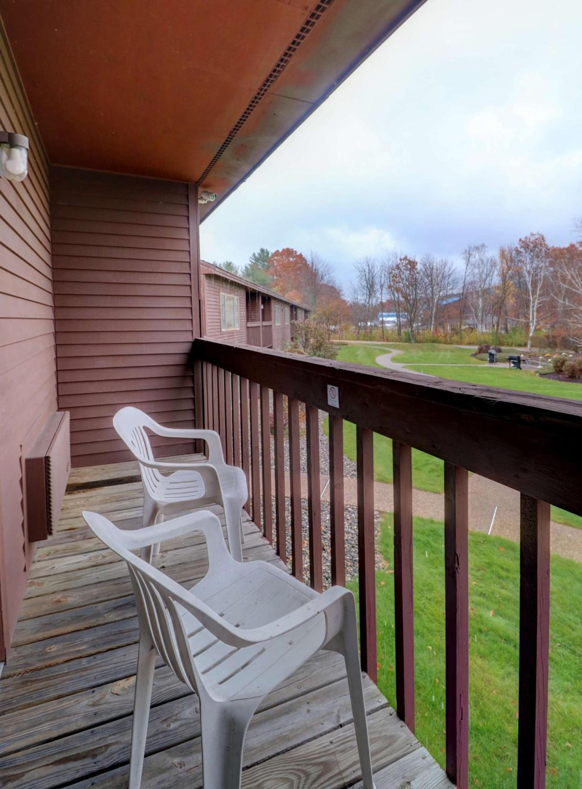 Fireside Inn & Suites Gilford photo 43