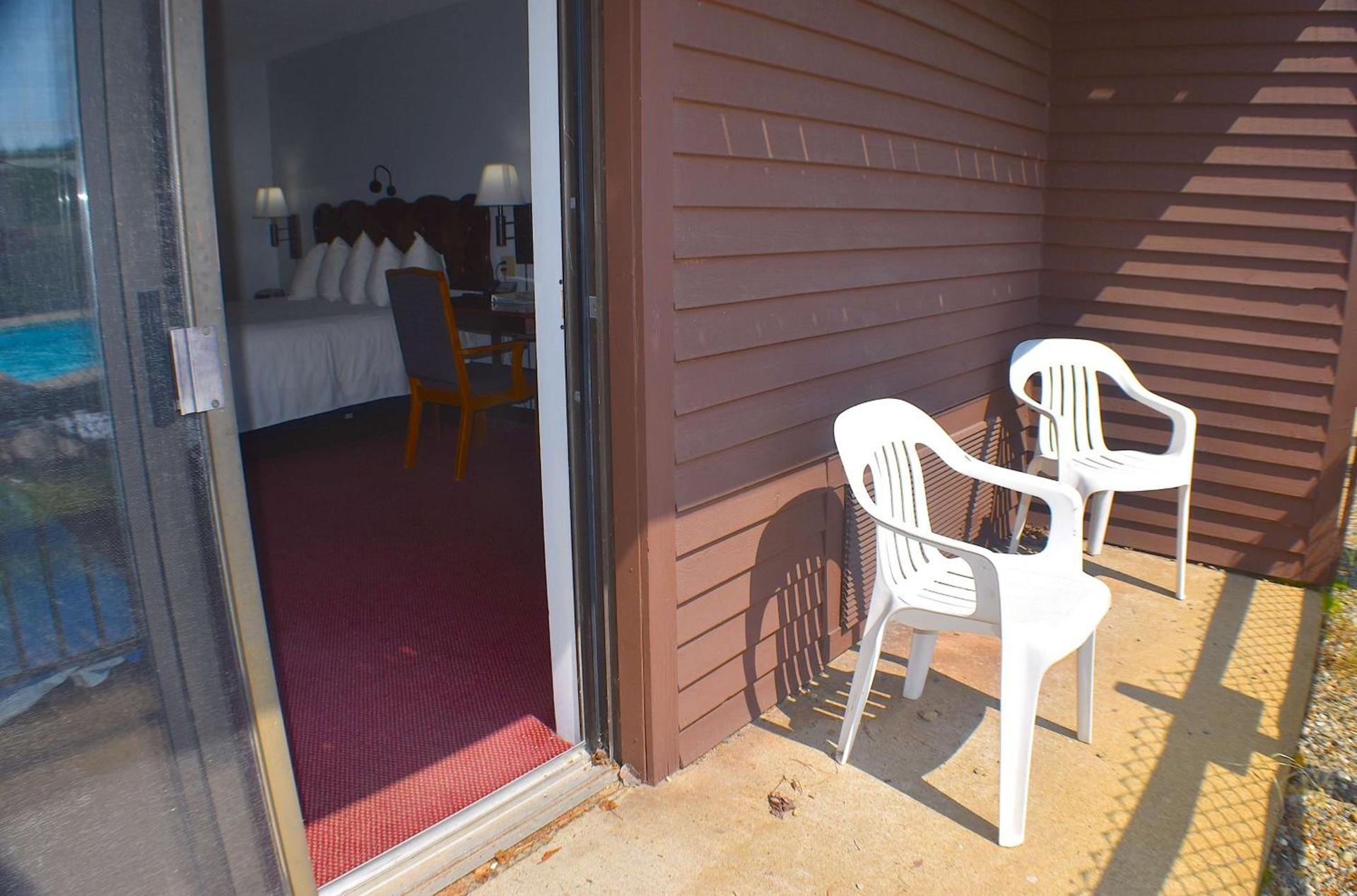 Fireside Inn & Suites Gilford photo 74