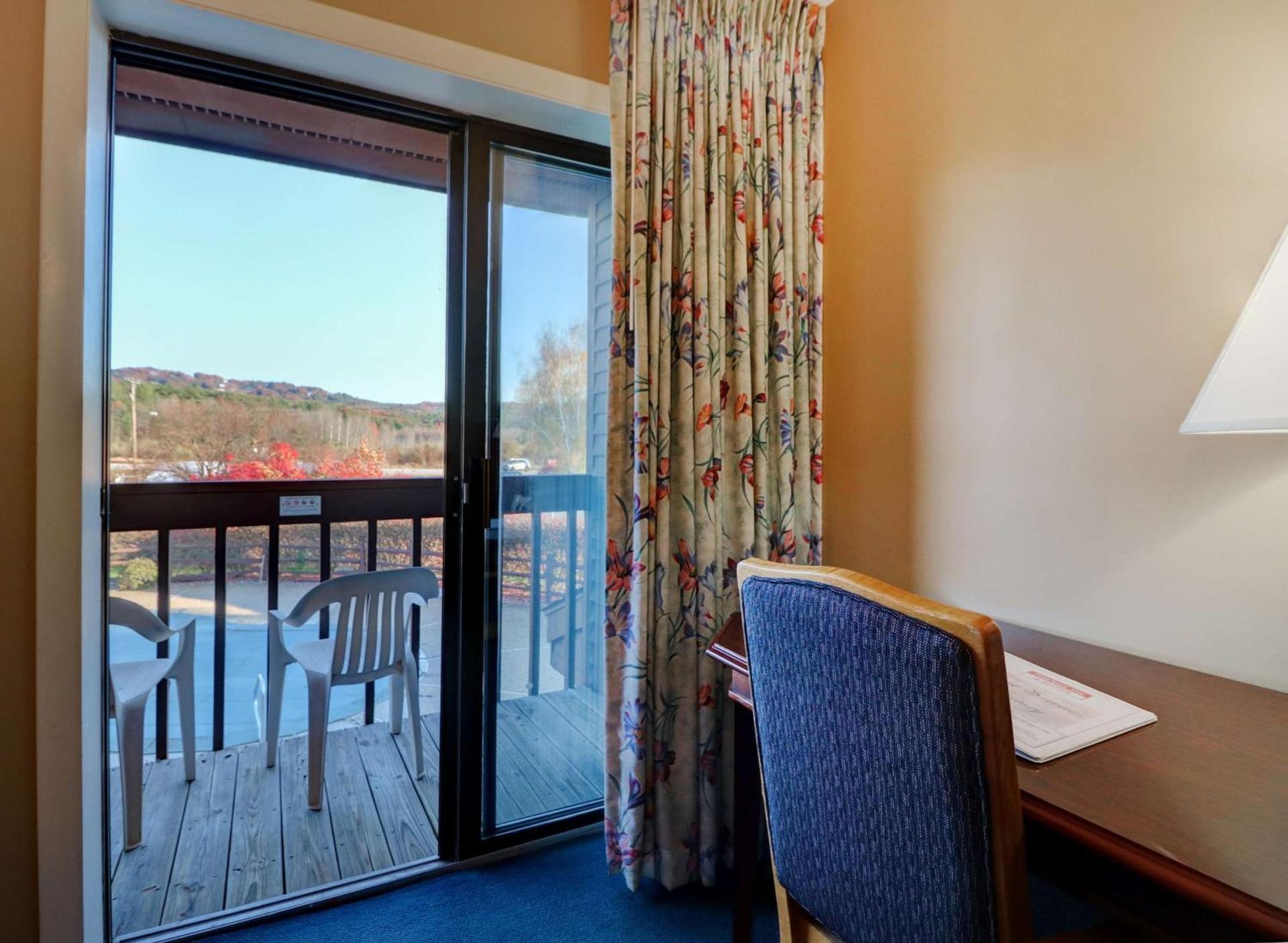 Fireside Inn & Suites Gilford photo 85