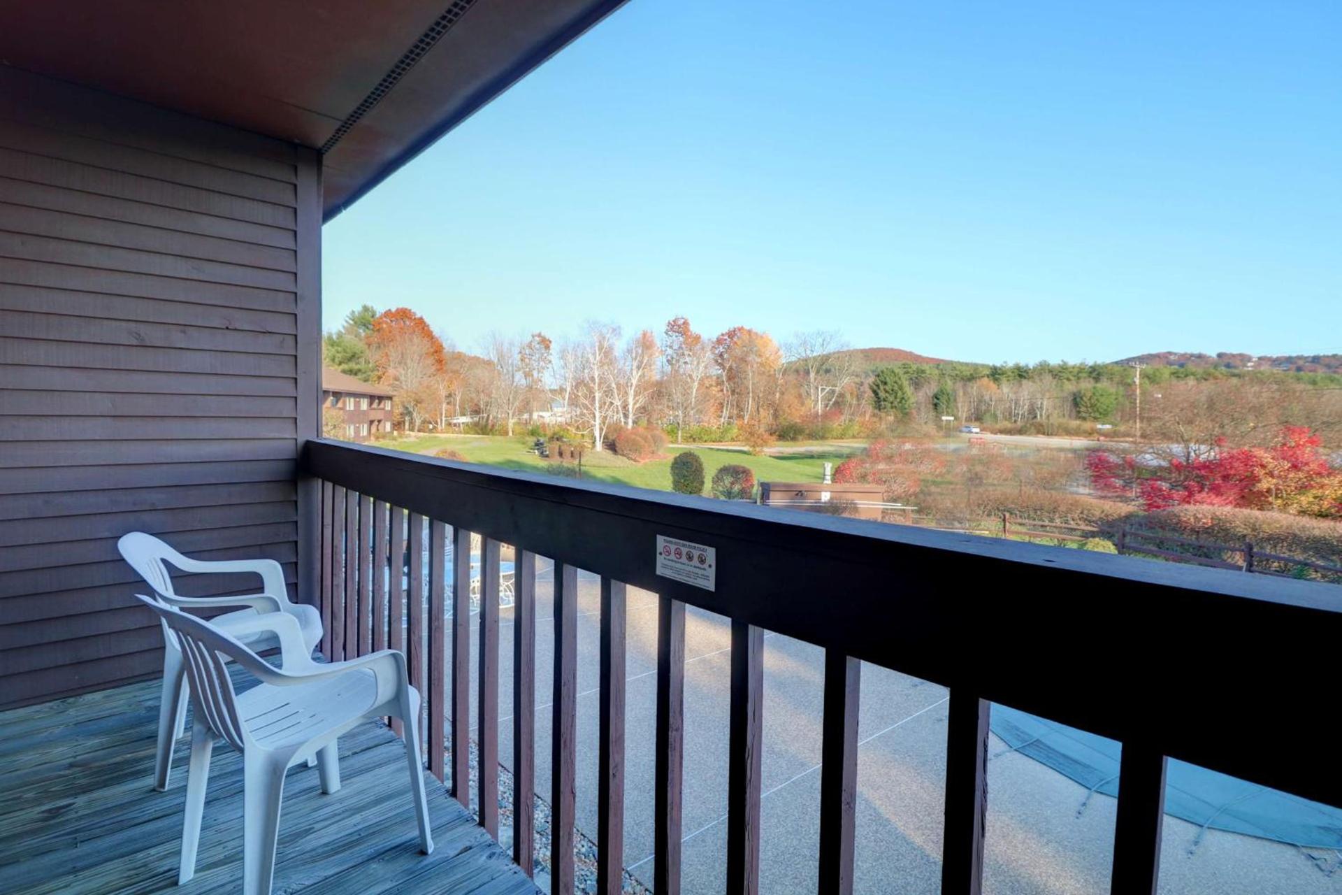 Fireside Inn & Suites Gilford photo 84