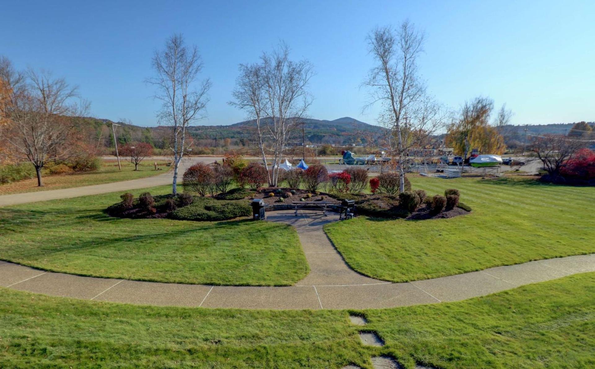 Fireside Inn & Suites Gilford photo 95