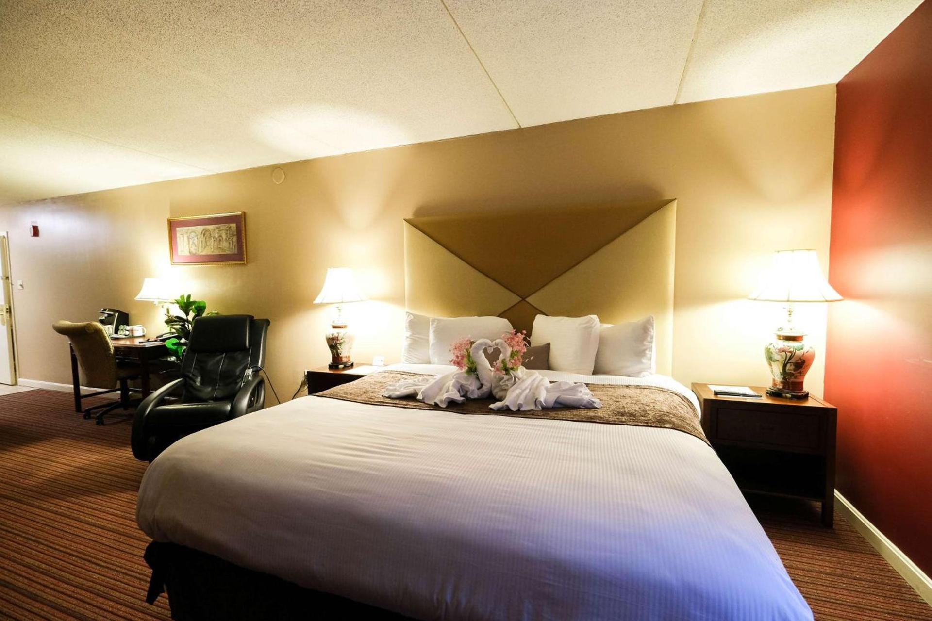 Fireside Inn & Suites West Lebanon photo 17