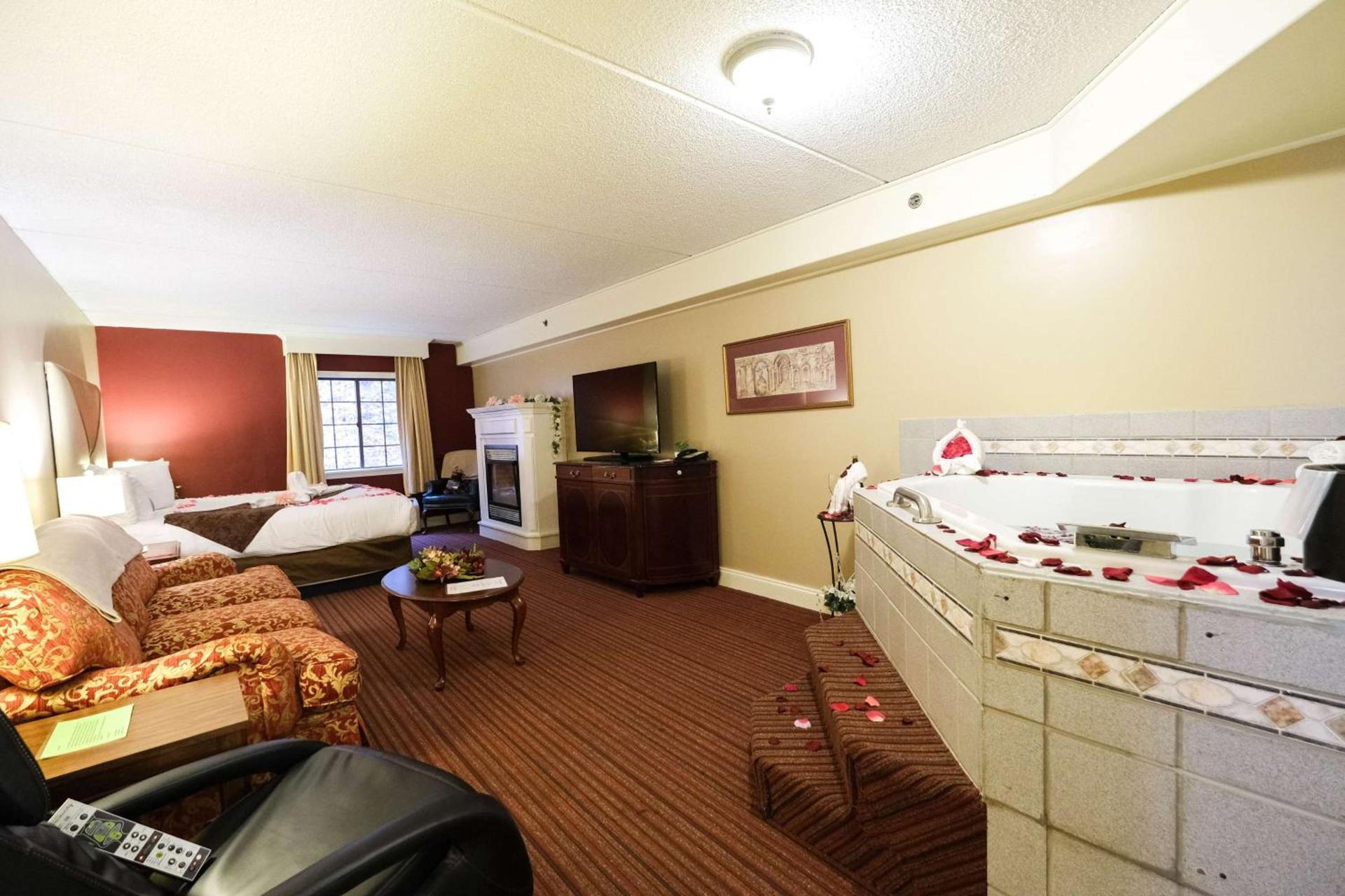 Fireside Inn & Suites West Lebanon photo 20