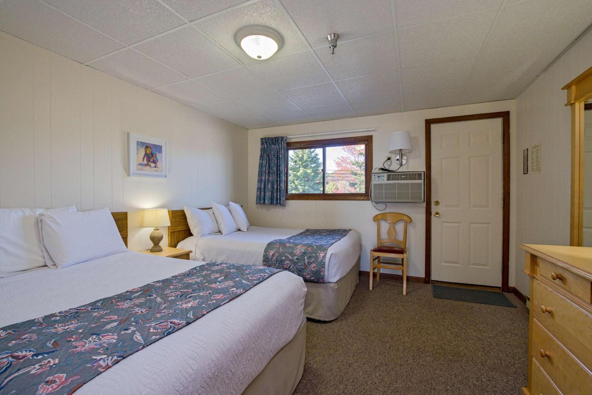 Kebek 3 Oceanside Motel photo 16