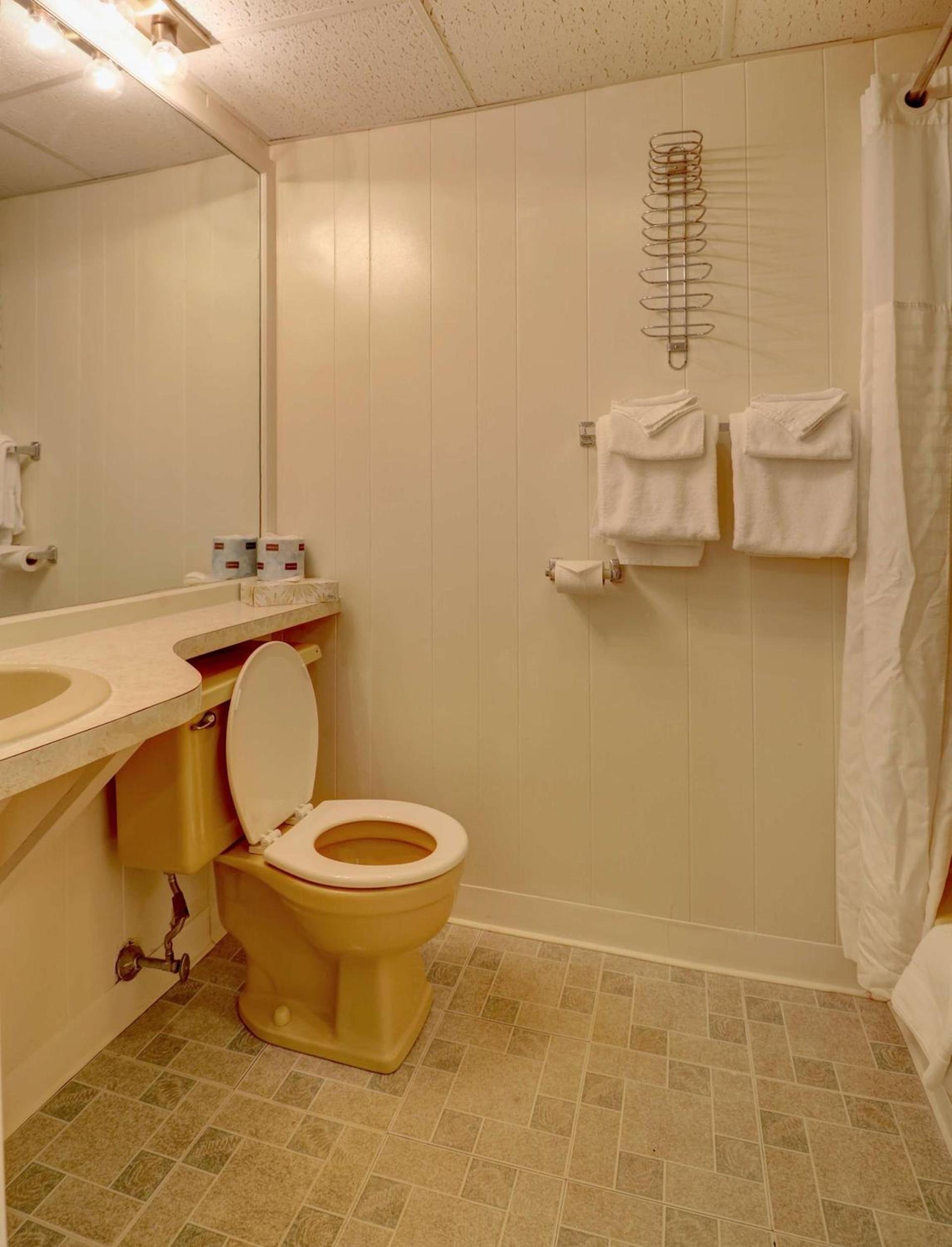 Sea View Inn photo 25