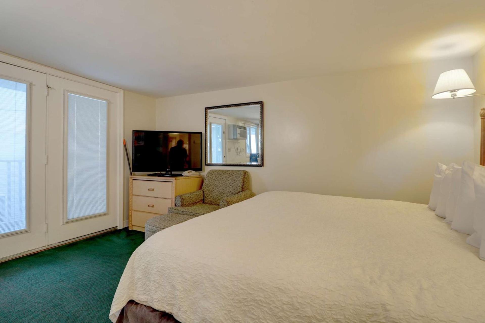 Sea View Inn photo 28