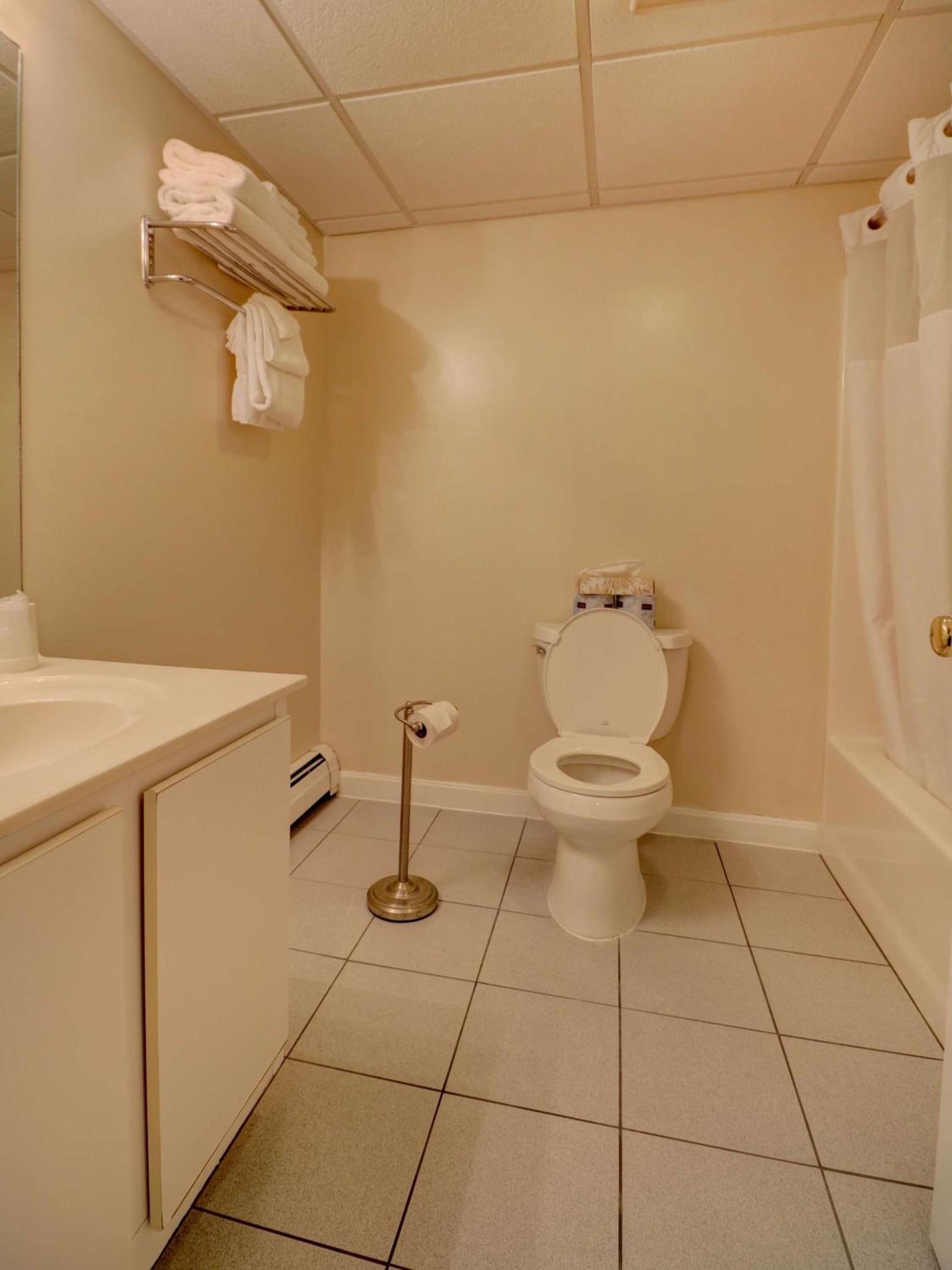 Sea View Inn photo 30