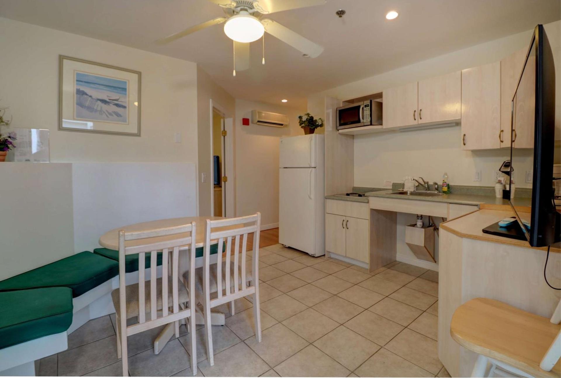 Sea View Inn photo 17
