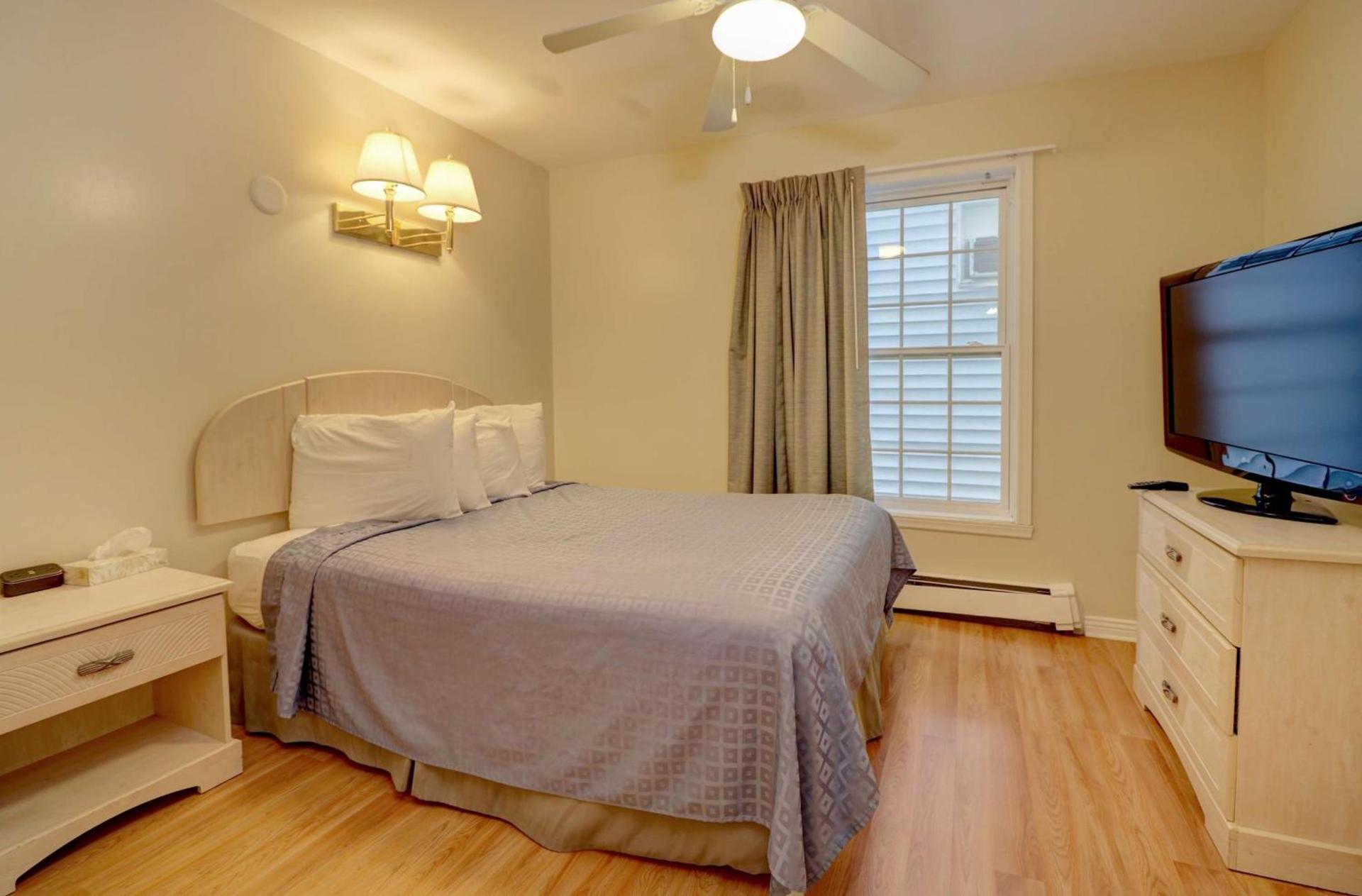 Sea View Inn photo 13