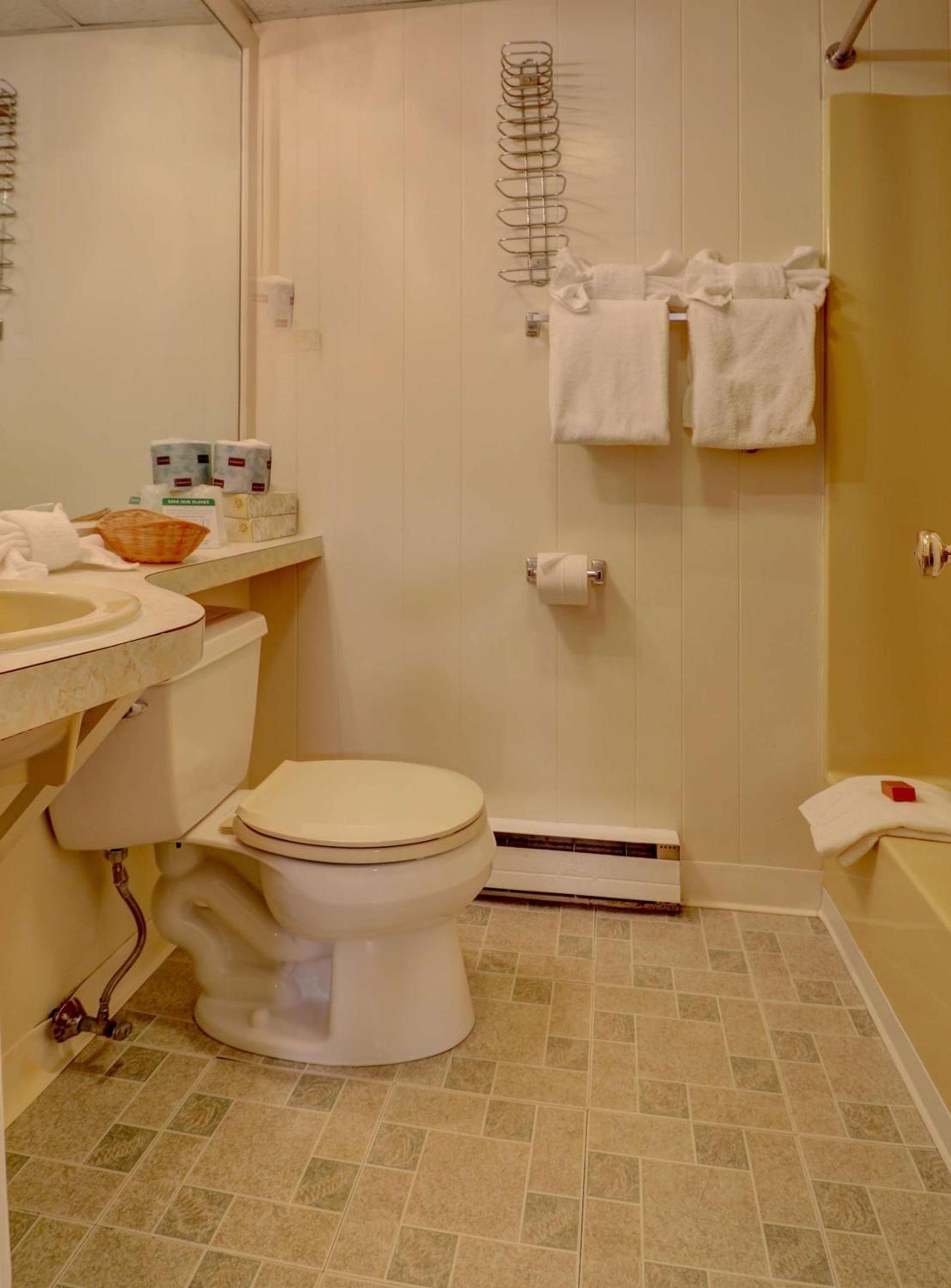Sea View Inn photo 8