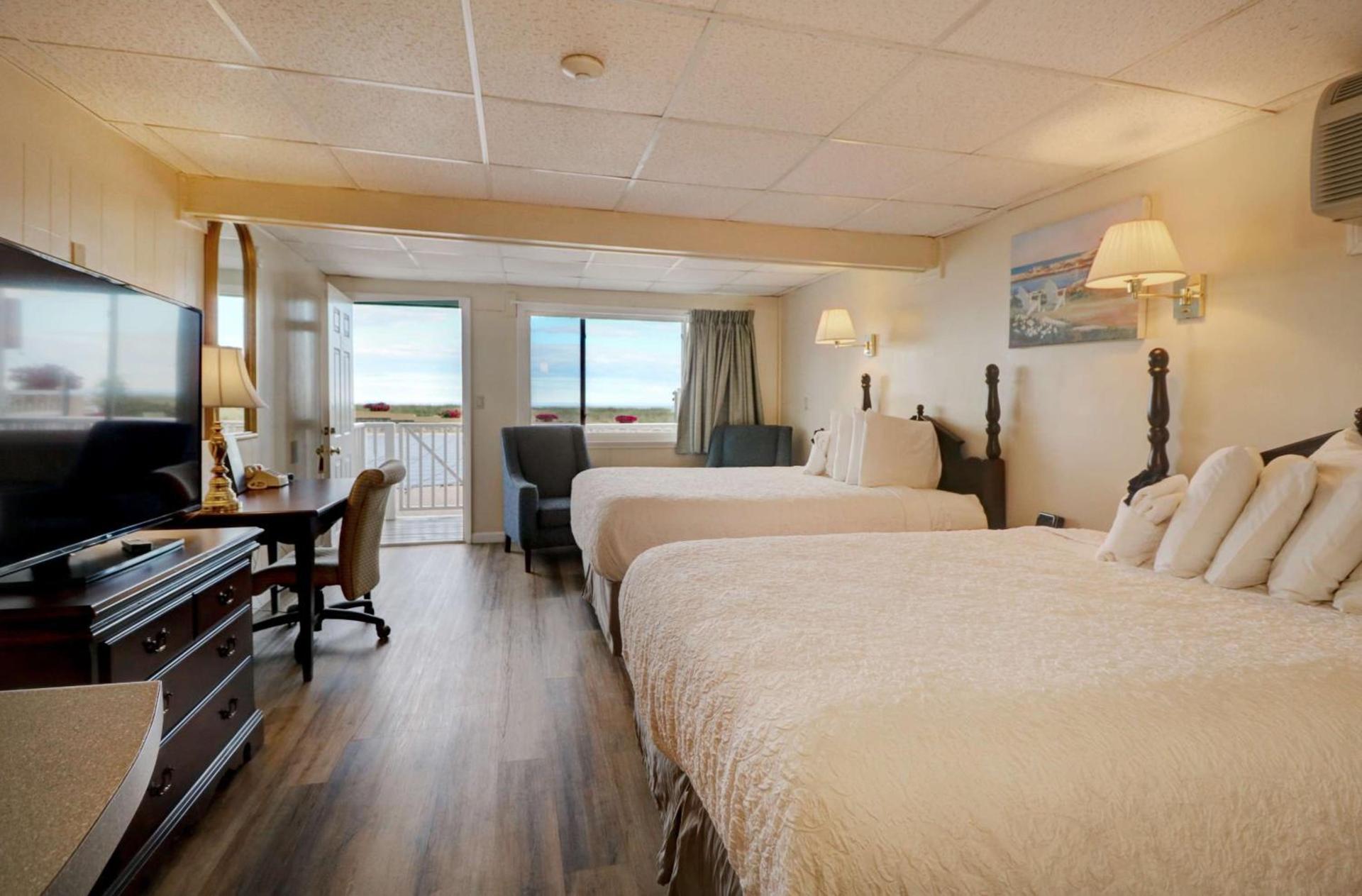 Sea View Inn photo 41