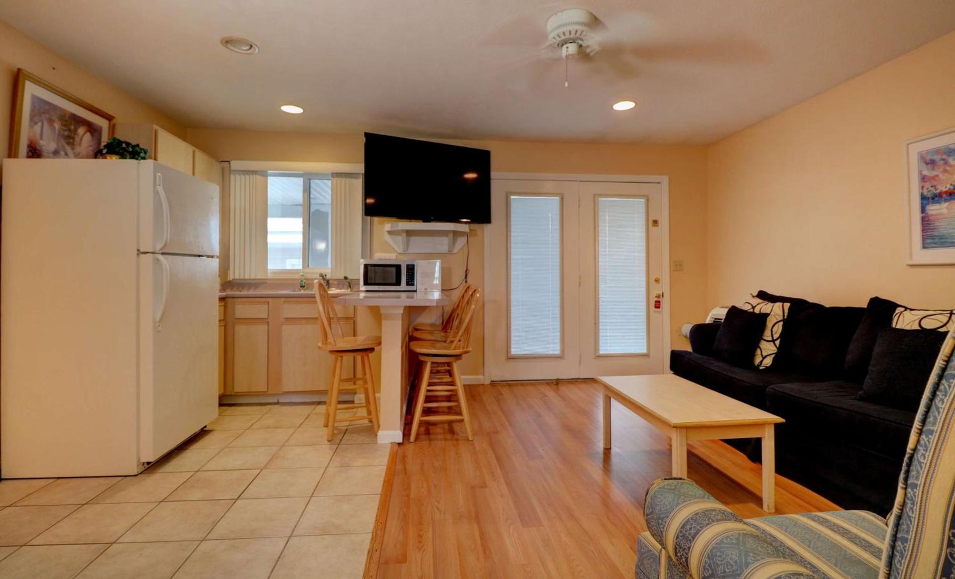 Sea View Inn photo 9