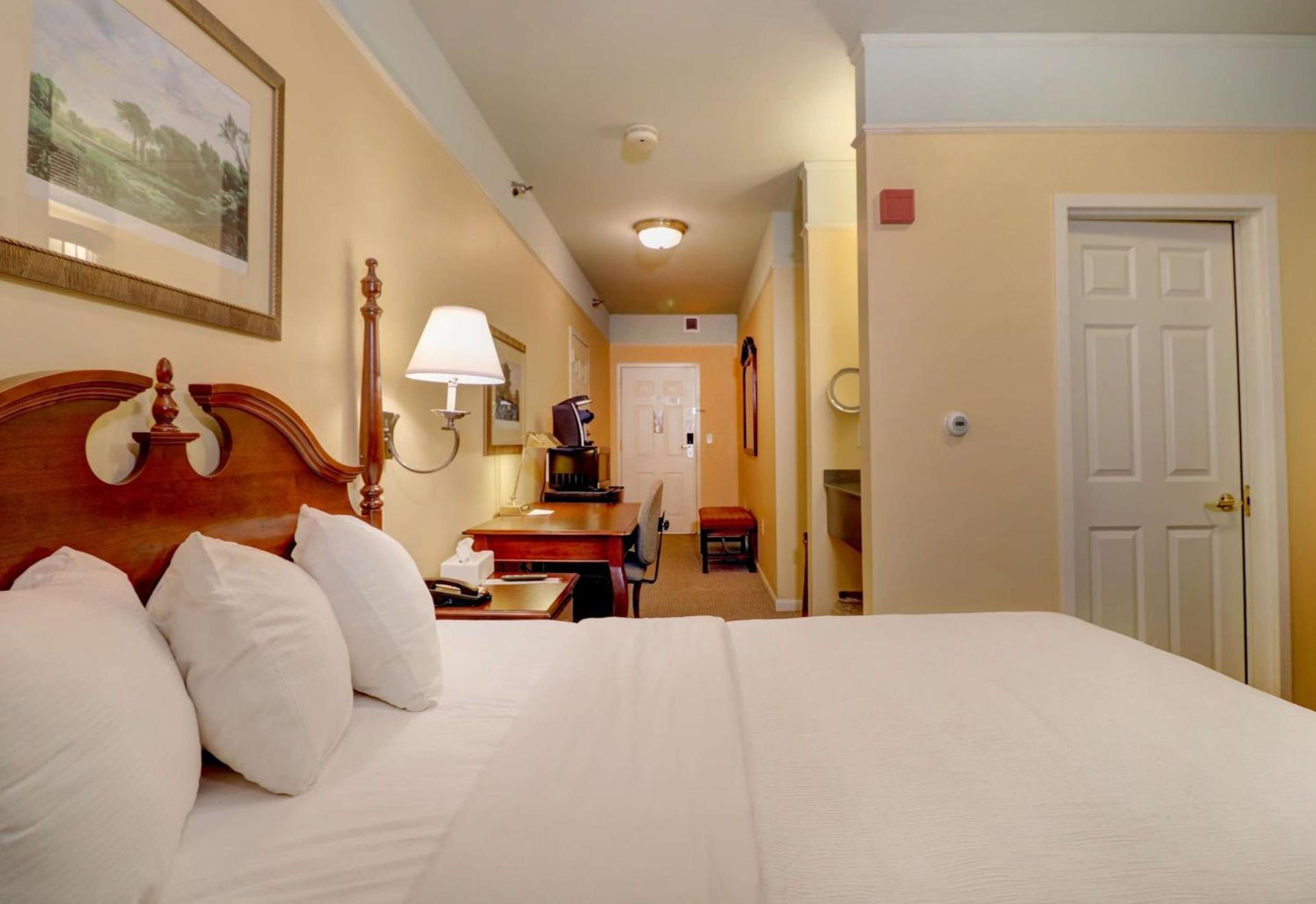 Senator Inn & Spa photo 59