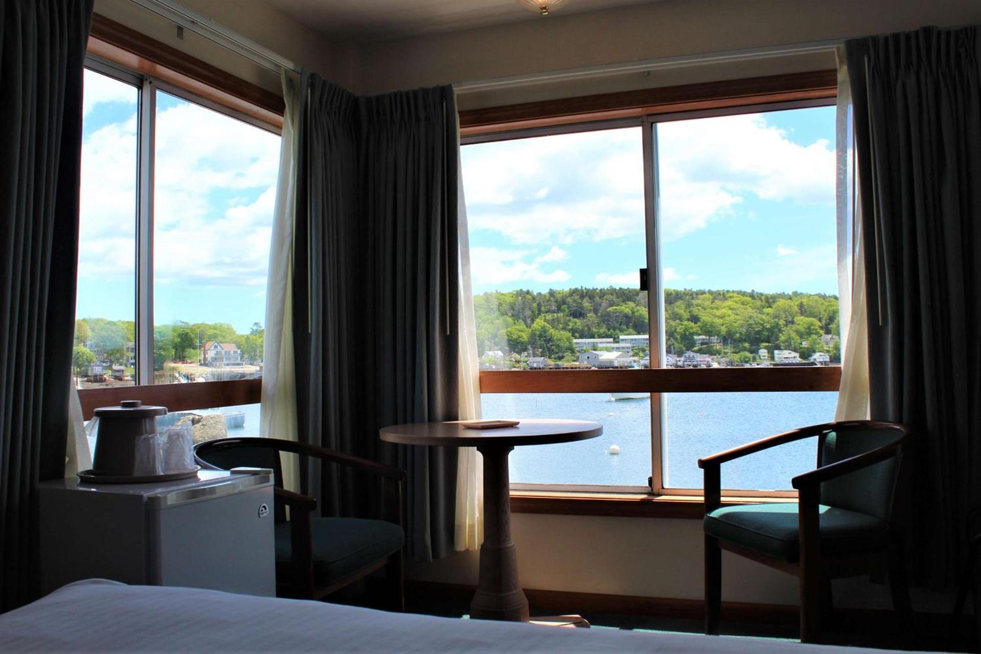 Tugboat Inn photo 41