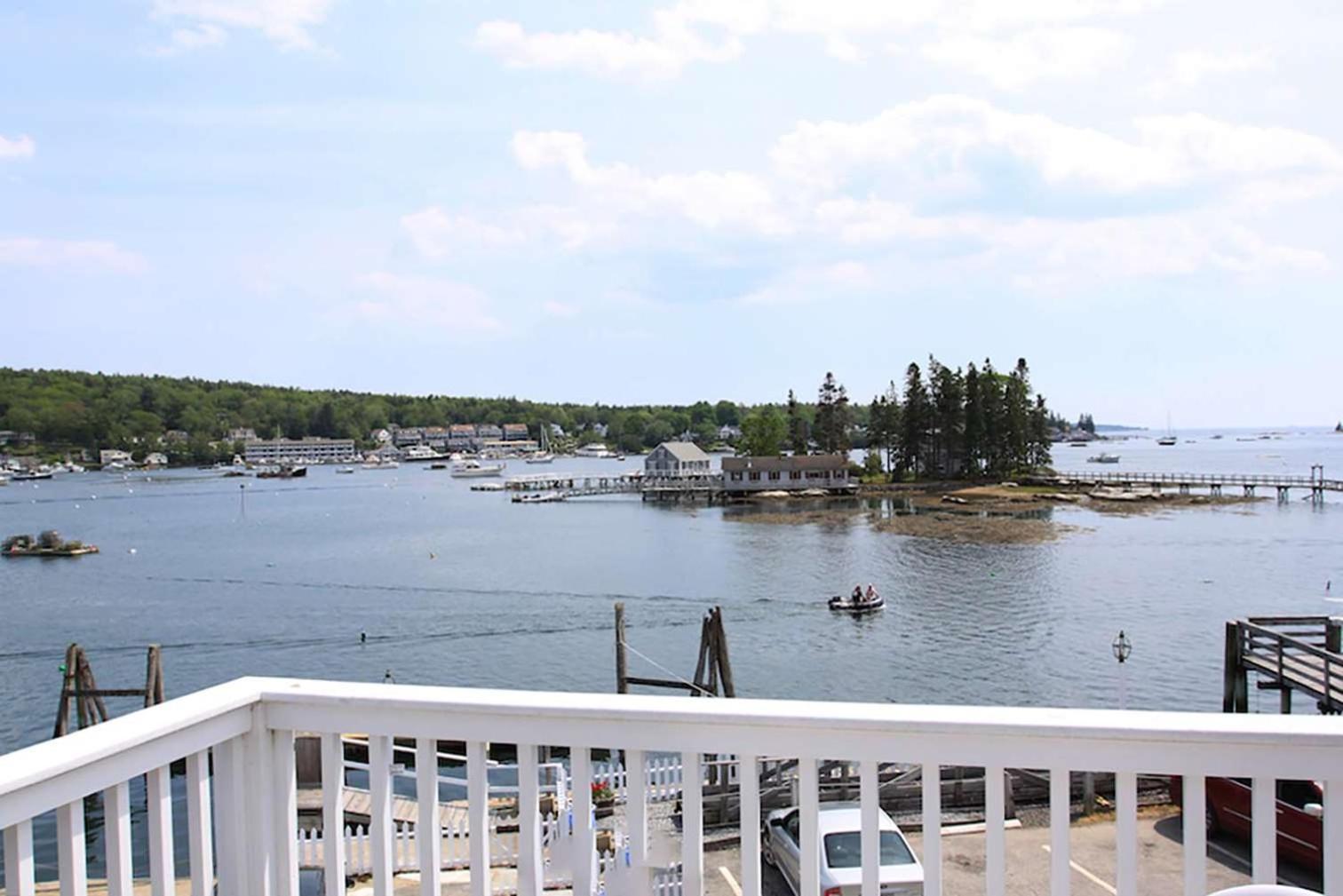 Tugboat Inn photo 73