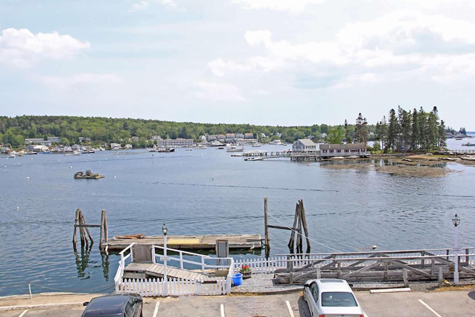 Tugboat Inn photo 74