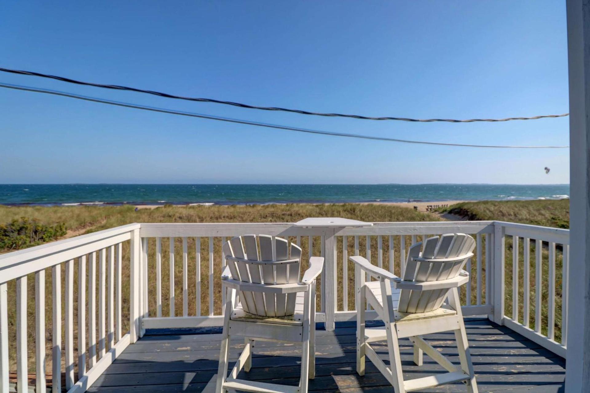 Waves Oceanfront Resort photo 4