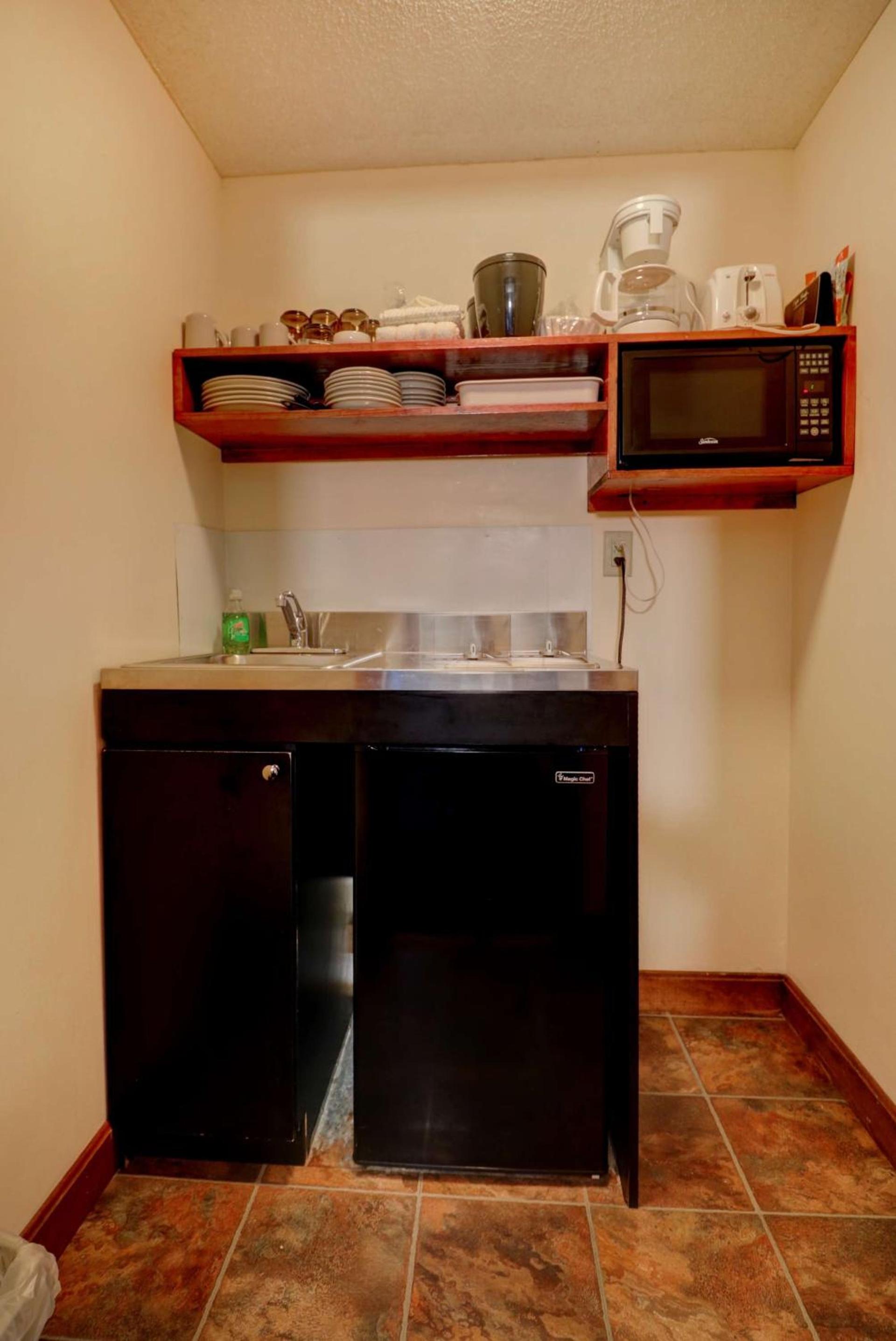 Waves Oceanfront Resort photo 50