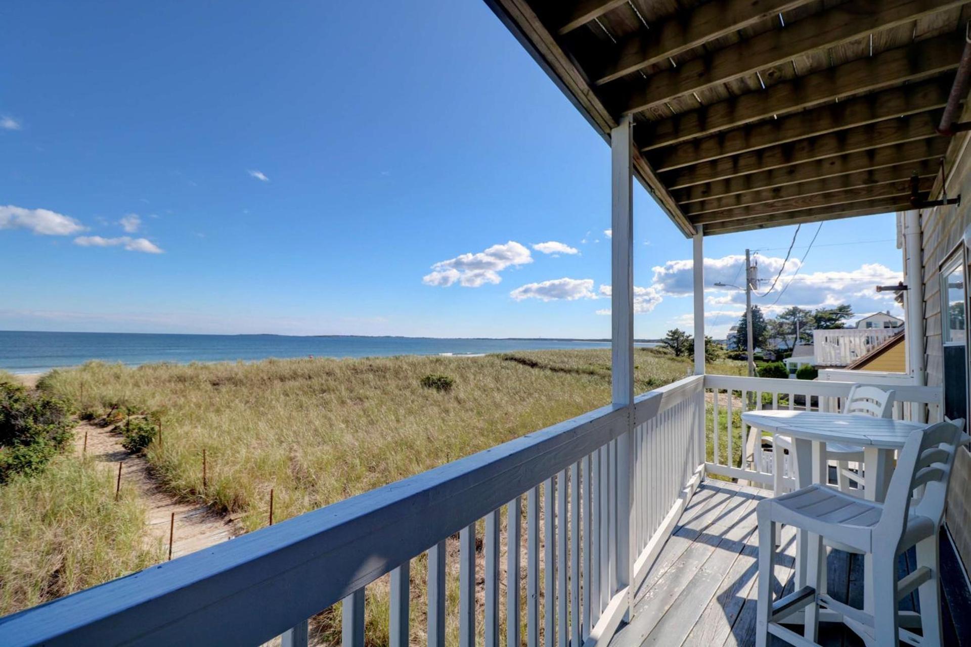 Waves Oceanfront Resort photo 5