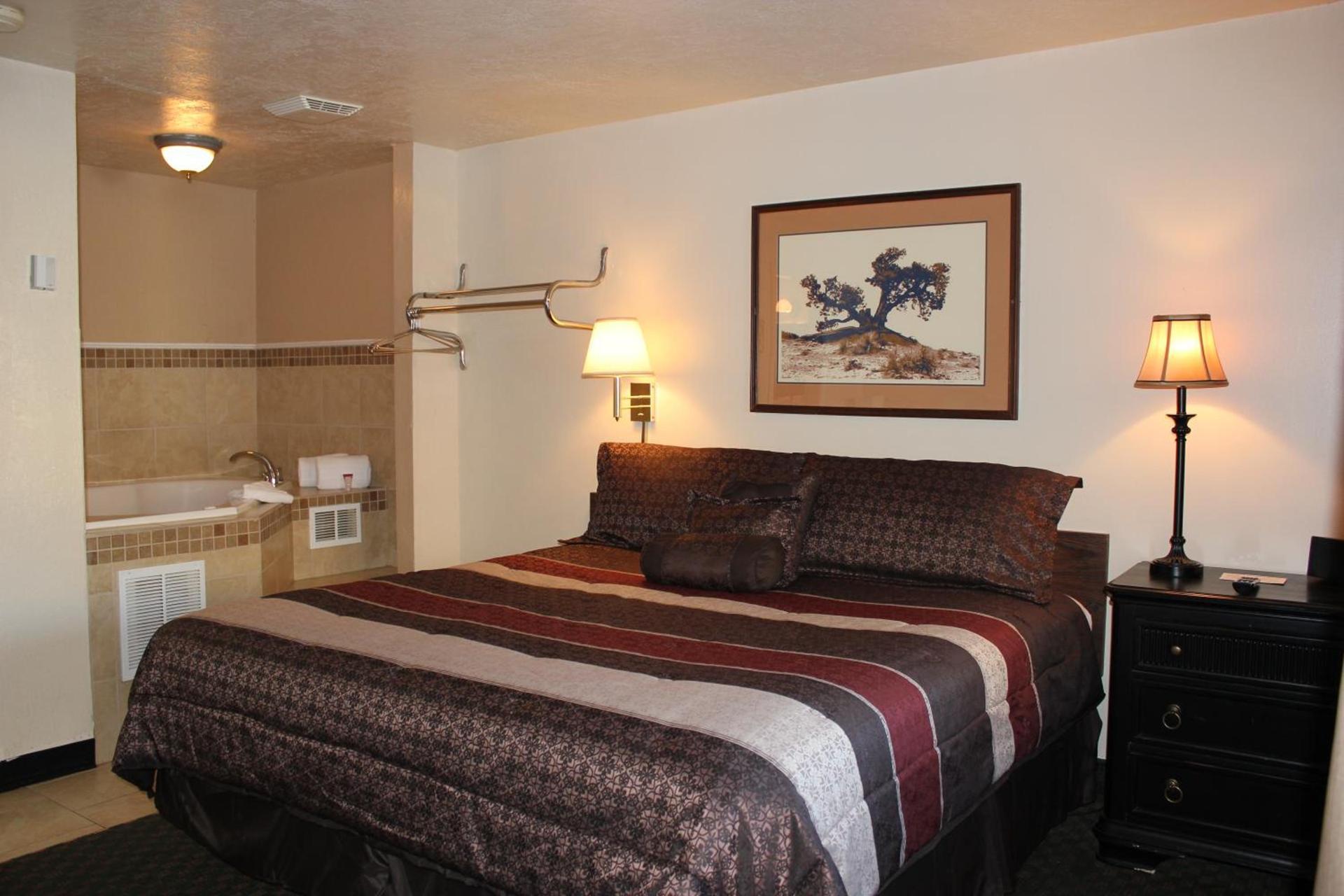 Lava Spa Motel & RV photo 15