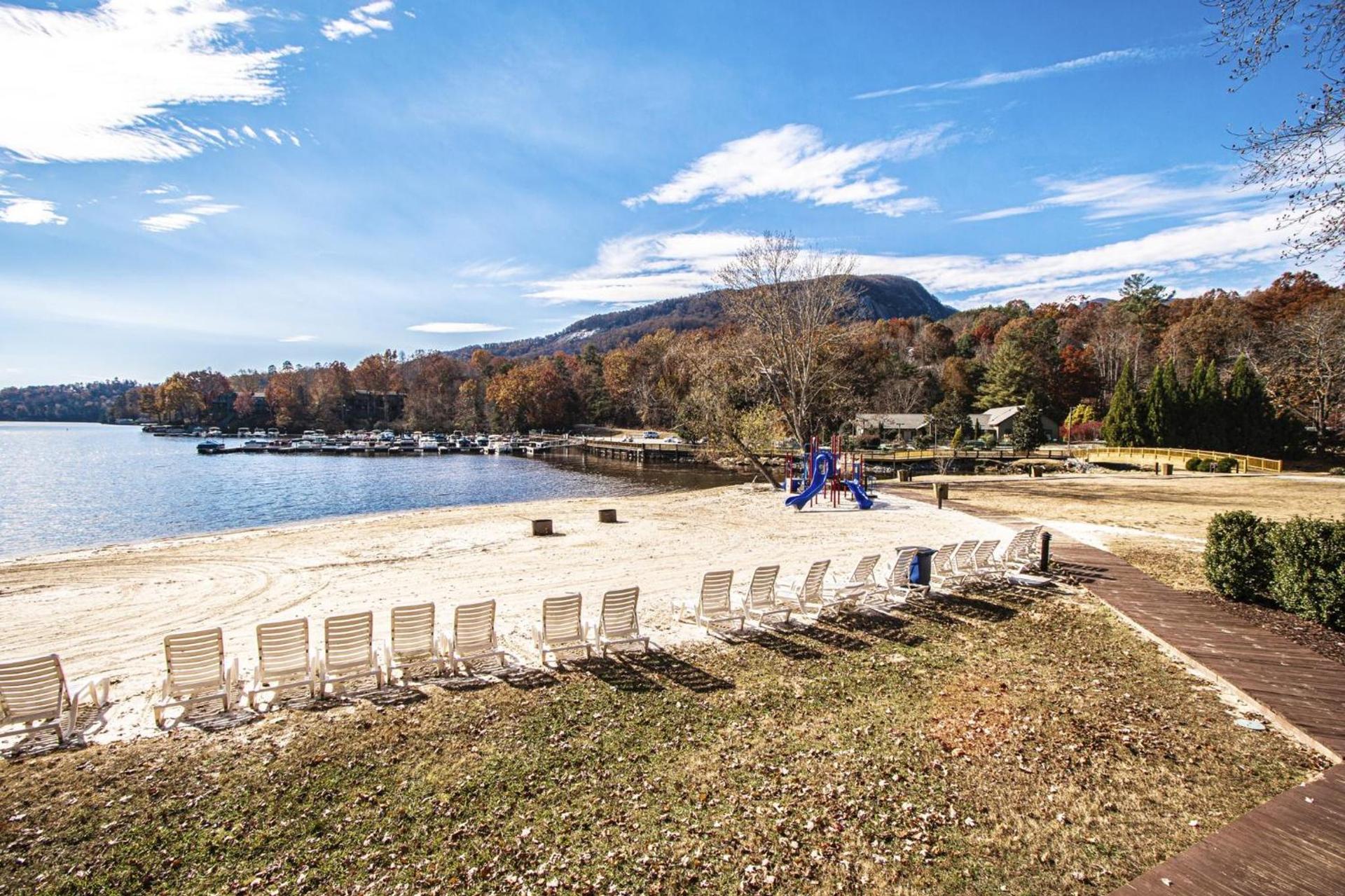 Mountain Loft Resort - Lake Lure, NC photo 9