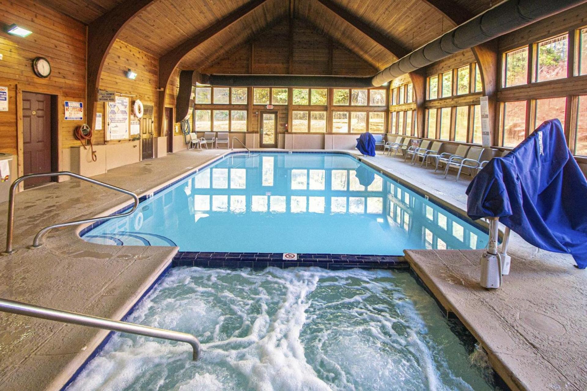 Mountain Loft Resort - Lake Lure, NC photo 11