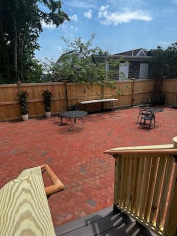 Gifford House photo 2