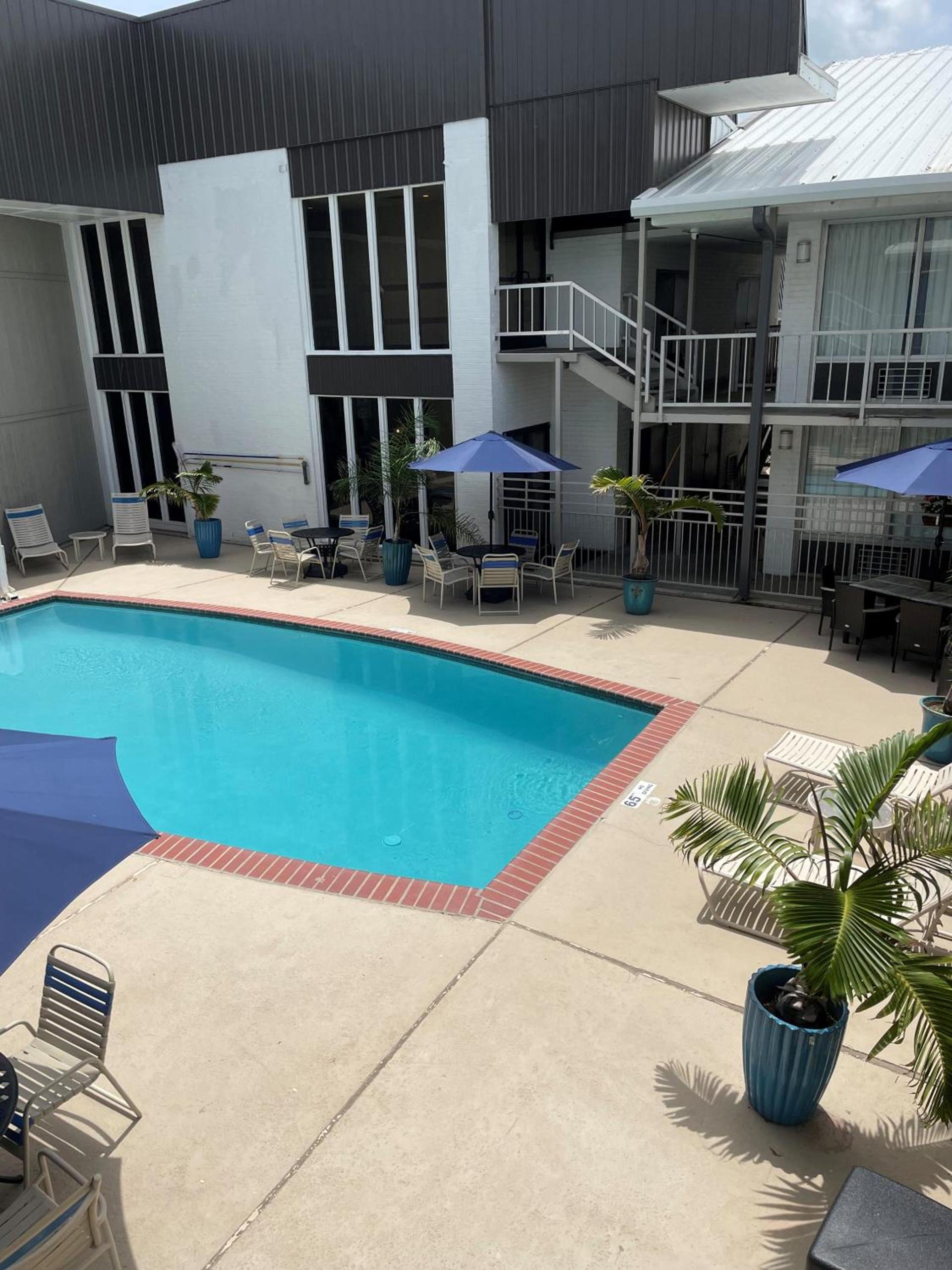 Plantation Inn photo 5