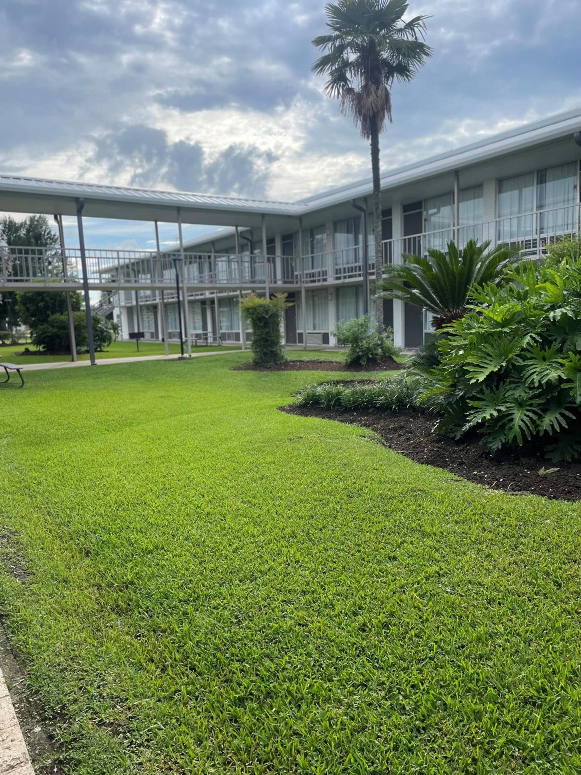 Plantation Inn photo 6