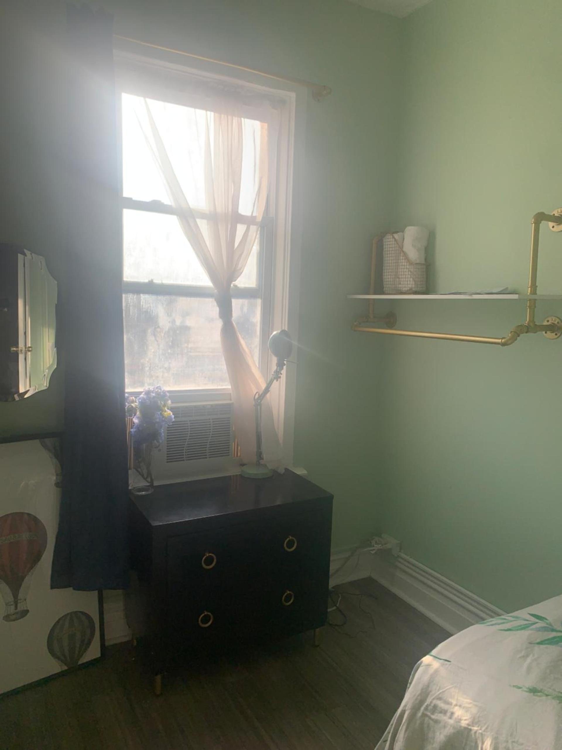 The Crown Nostrand photo 3