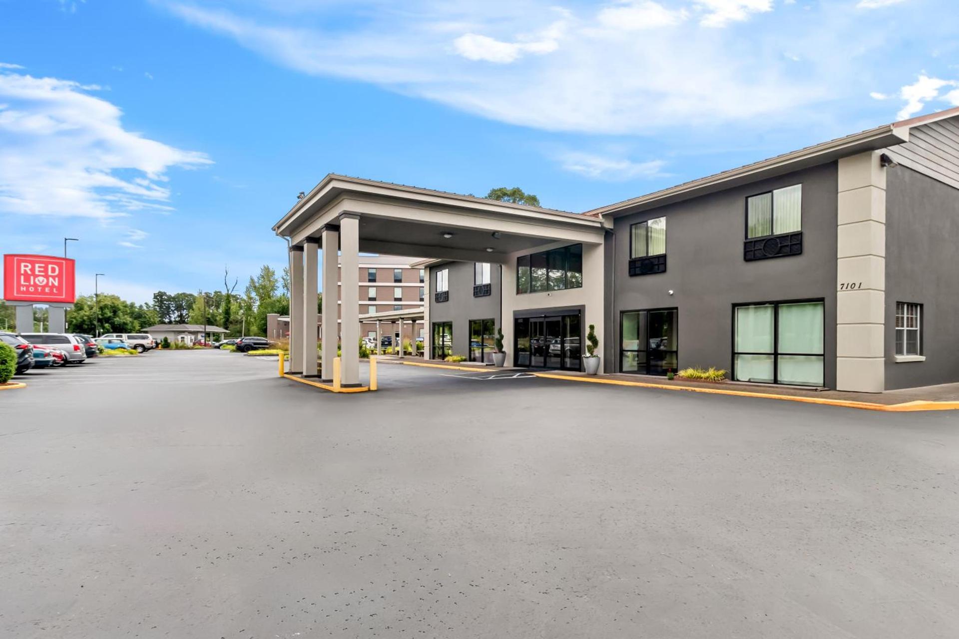 Red Lion Hotel Portland Airport photo 18