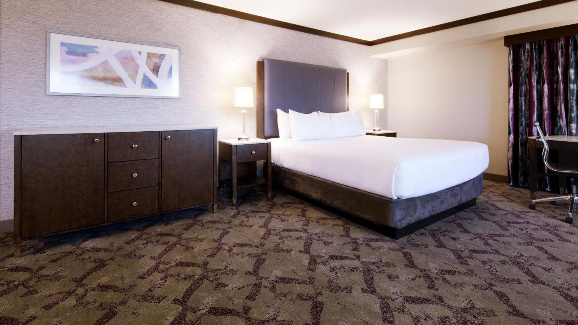 Silver Legacy Reno, A Caesars Destination photo 67