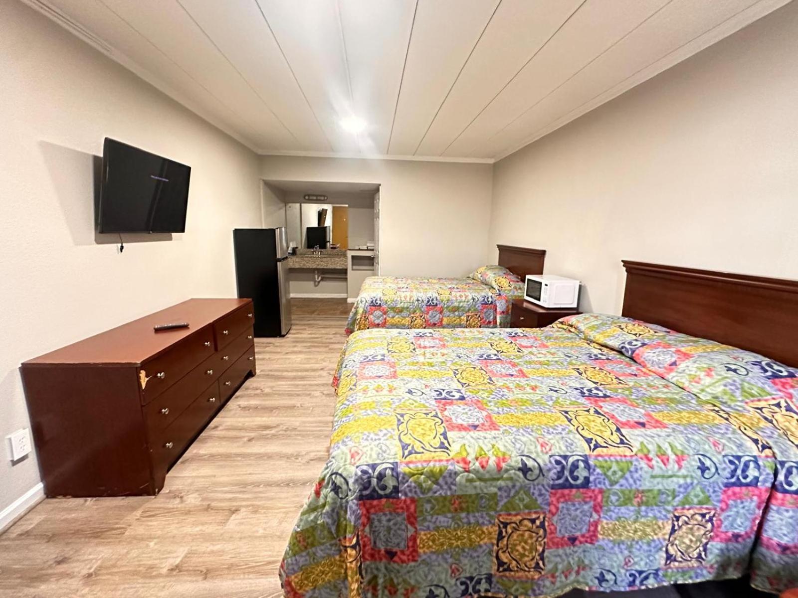 Budget Inn photo 5