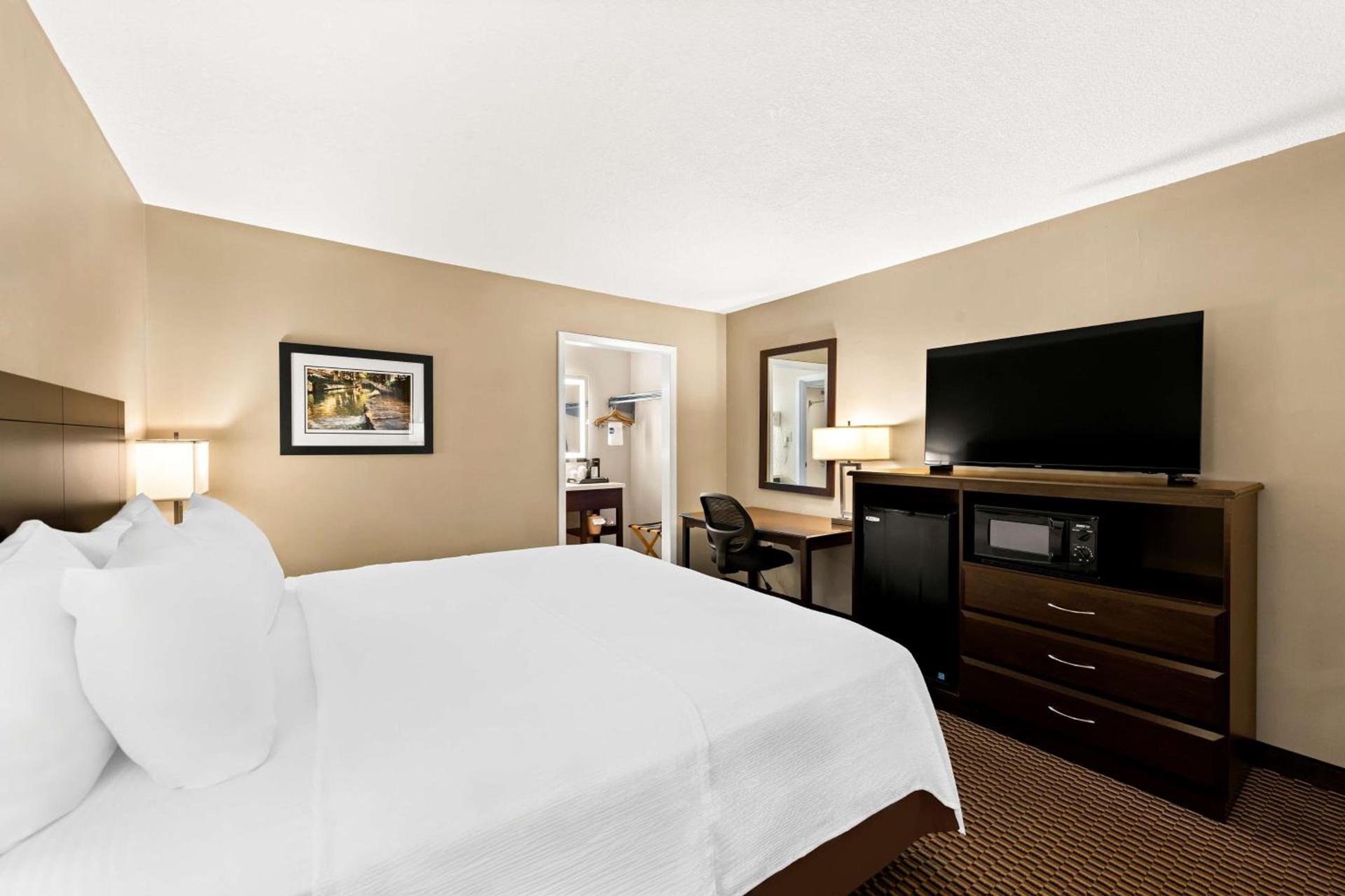 Best Western State Fair Inn photo 27